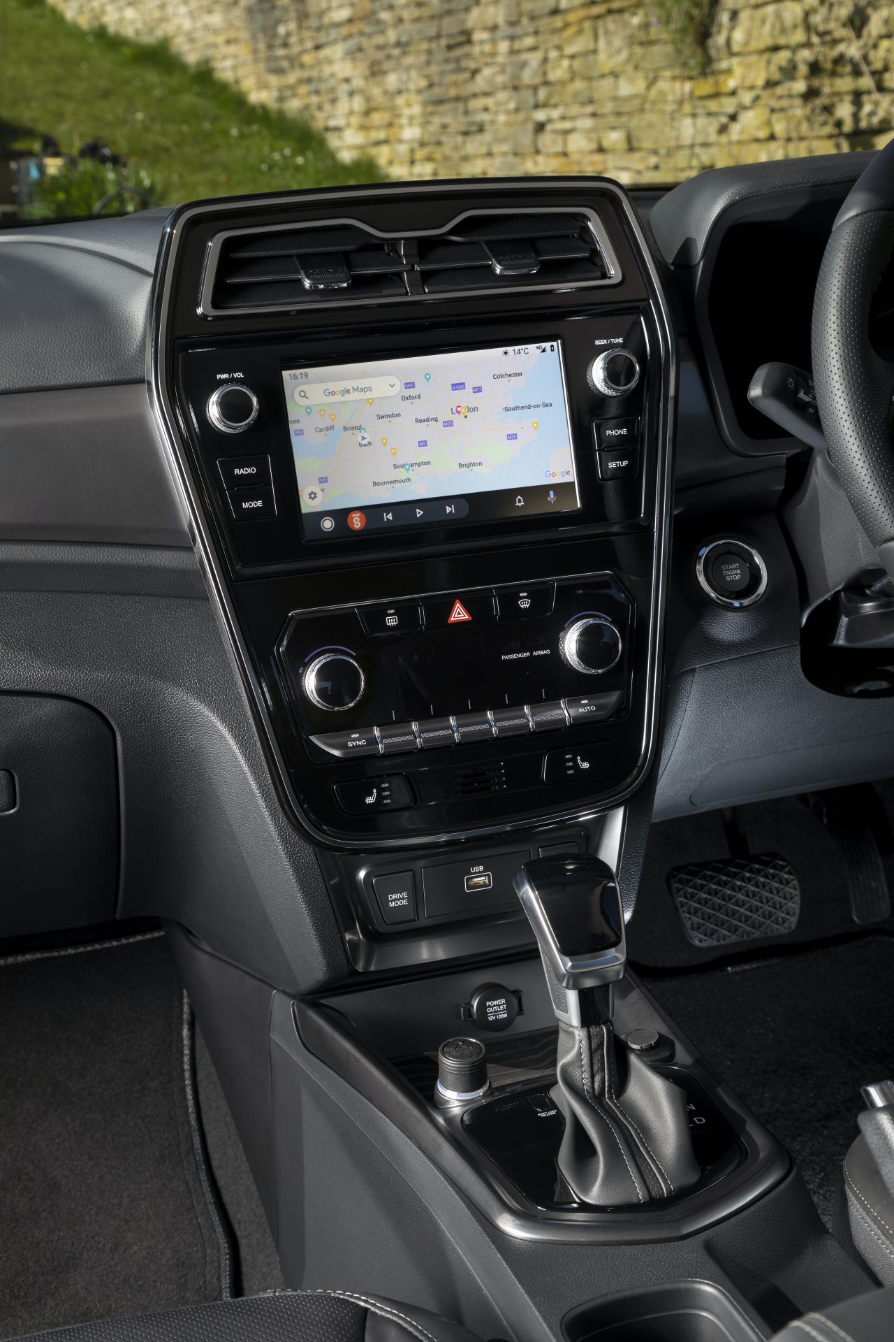 SsangYong Details Facelifted Tivoli As Subcompact SUV Reaches European Shores