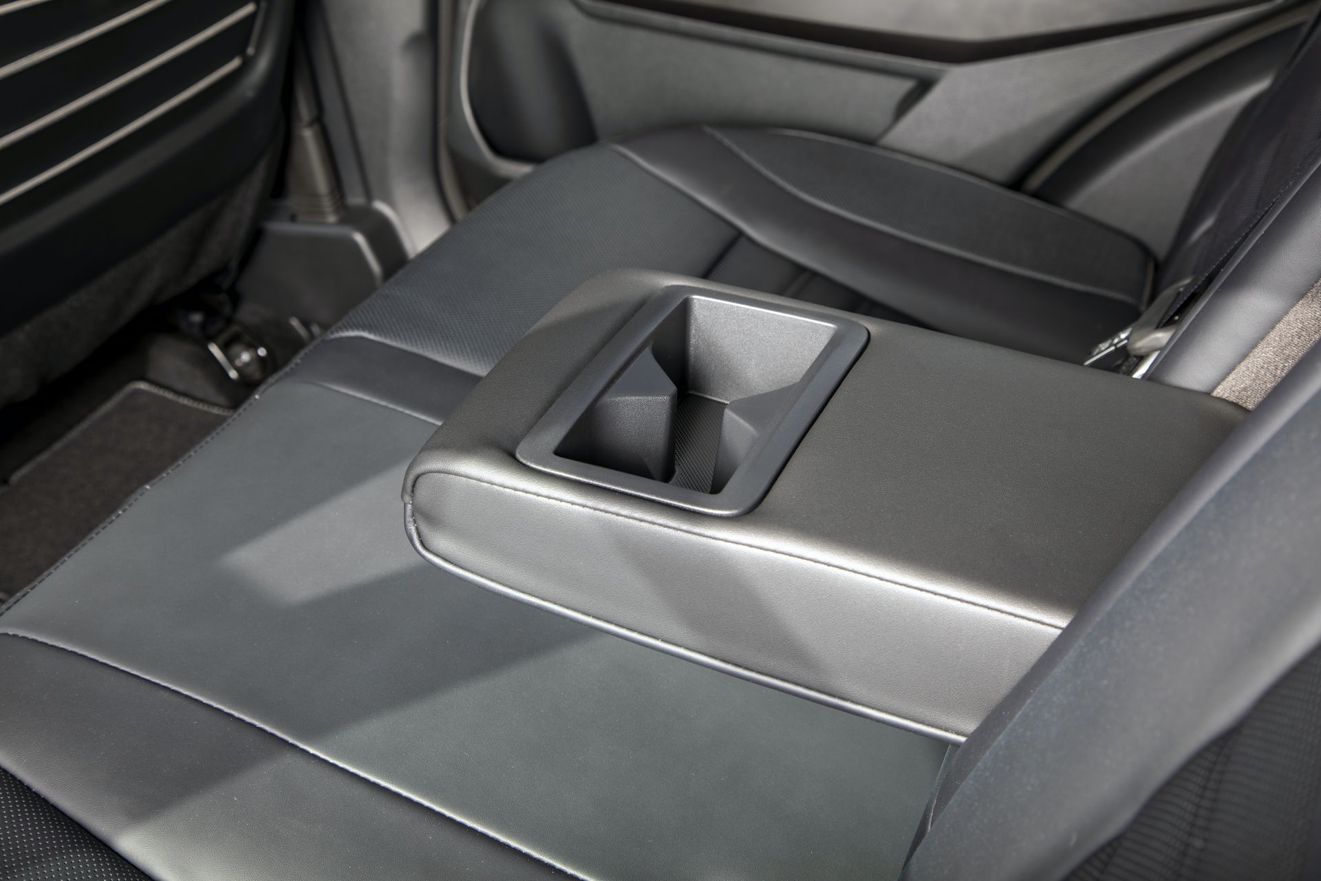 SsangYong Details Facelifted Tivoli As Subcompact SUV Reaches European Shores