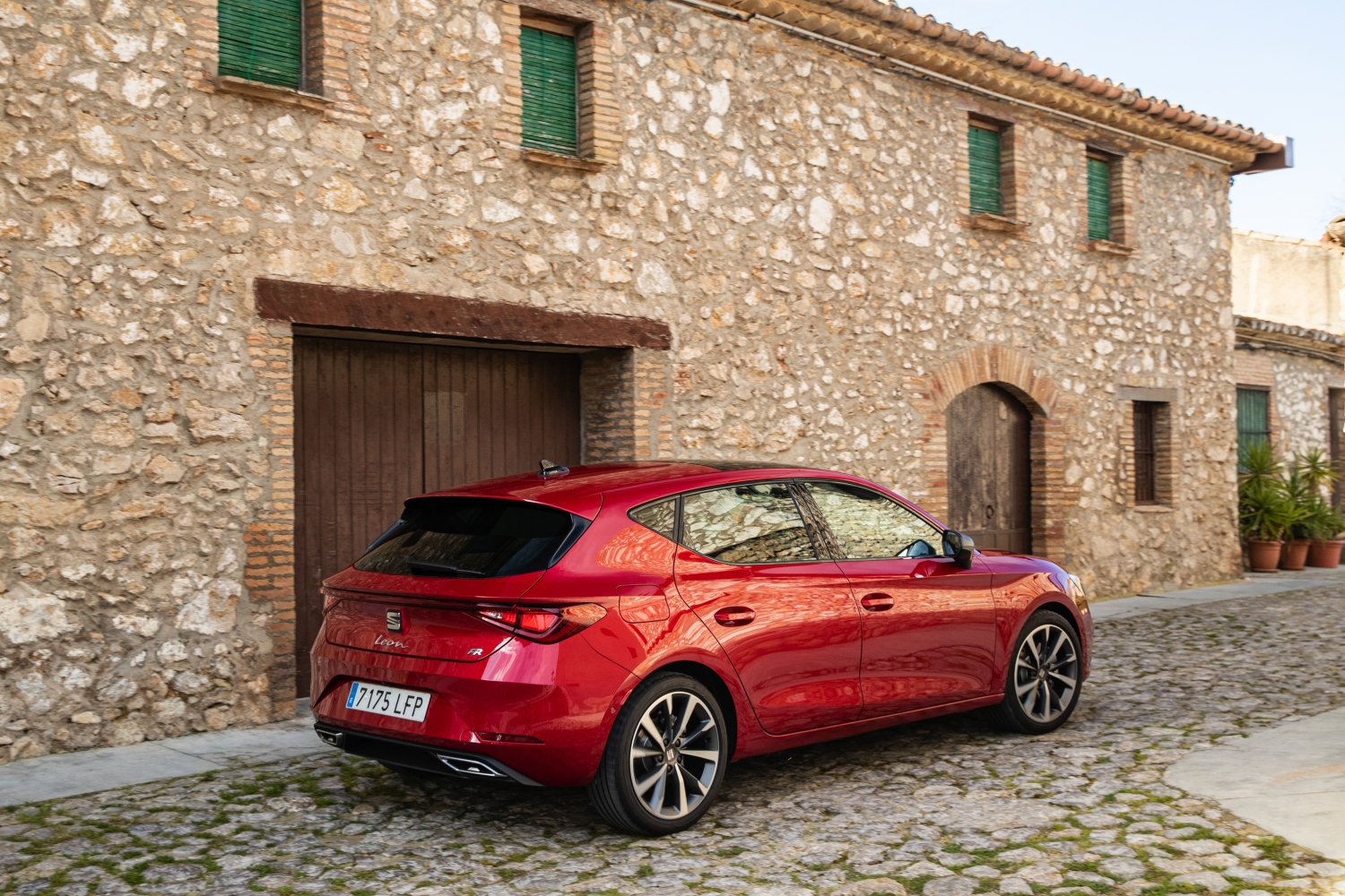 New SEAT Leon Undercuts Equivalent Base VW Golf 8 Cousin By Only £385 In The UK