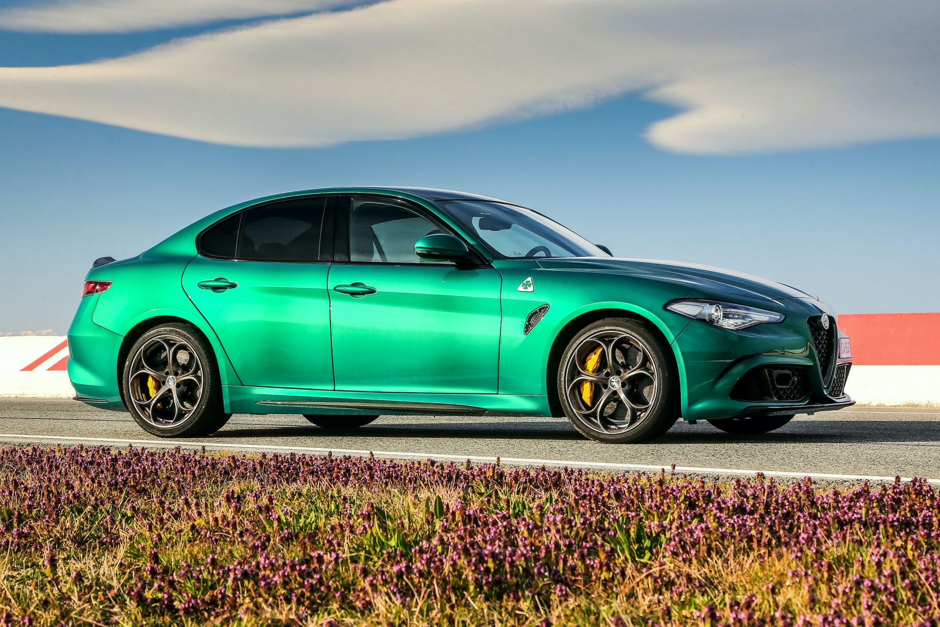 Facelifted Alfa Romeo Giulia And Stelvio Quadrifoglio Get Big Tech Updates, Subtle Styling Tweaks