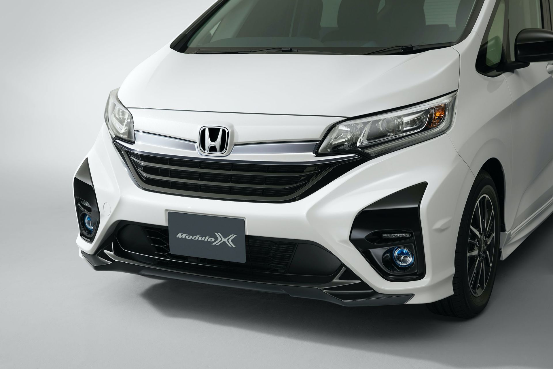 Honda Freed Modulo X Facelift Is One Mean-Looking Small MPV