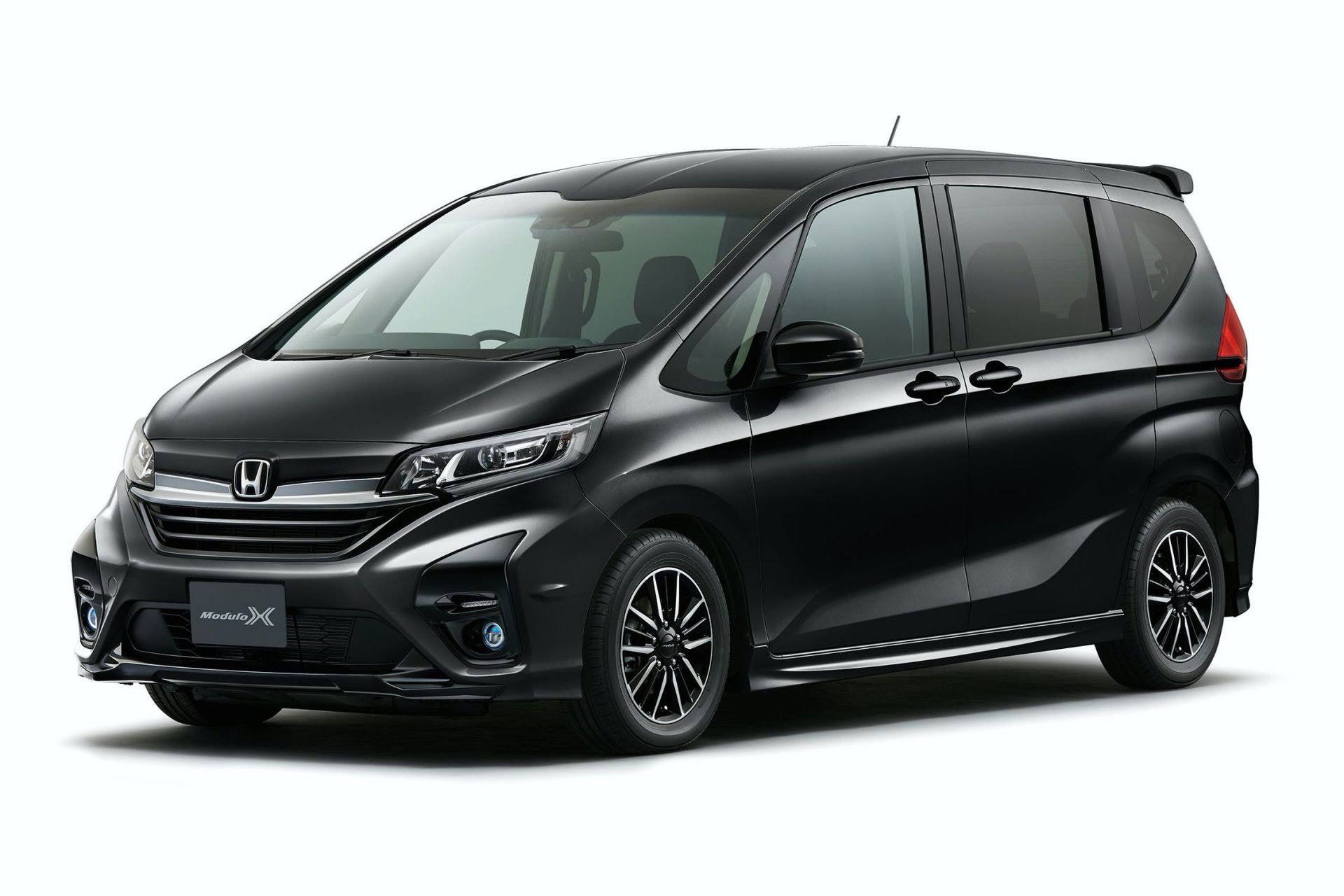 Honda Freed Modulo X Facelift Is One Mean-Looking Small MPV