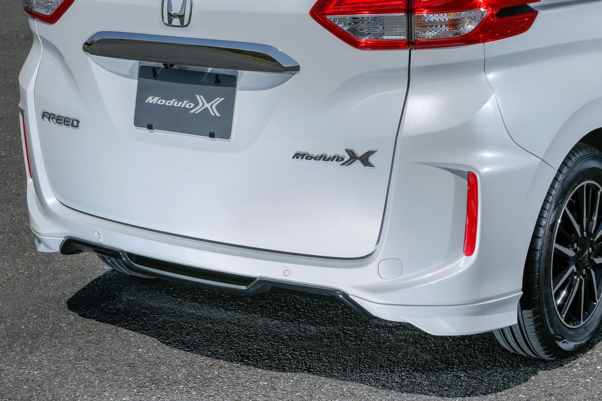 Honda Freed Modulo X Facelift Is One Mean-Looking Small MPV