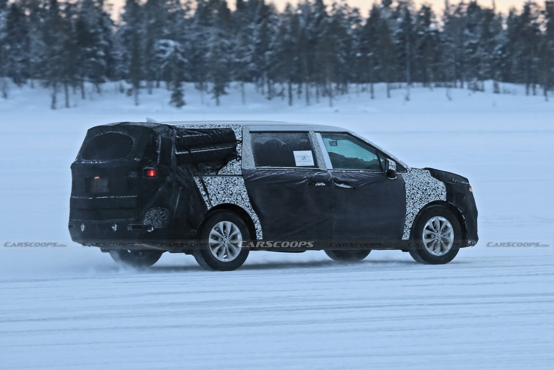 Future Cars: 2021 Kia Sedona Design, Engines & Everything Else We Know