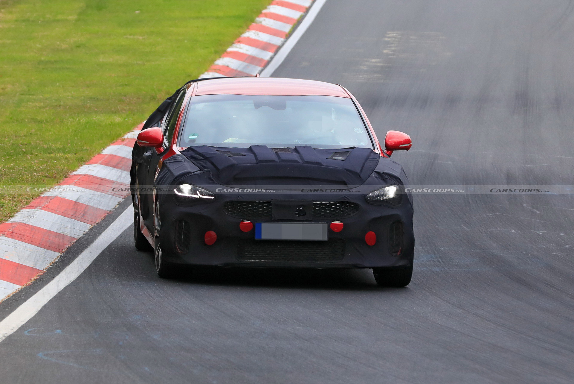 Kia’s Design Boss Says Facelifted Stinger Coming Soon, Will Look Even Sportier