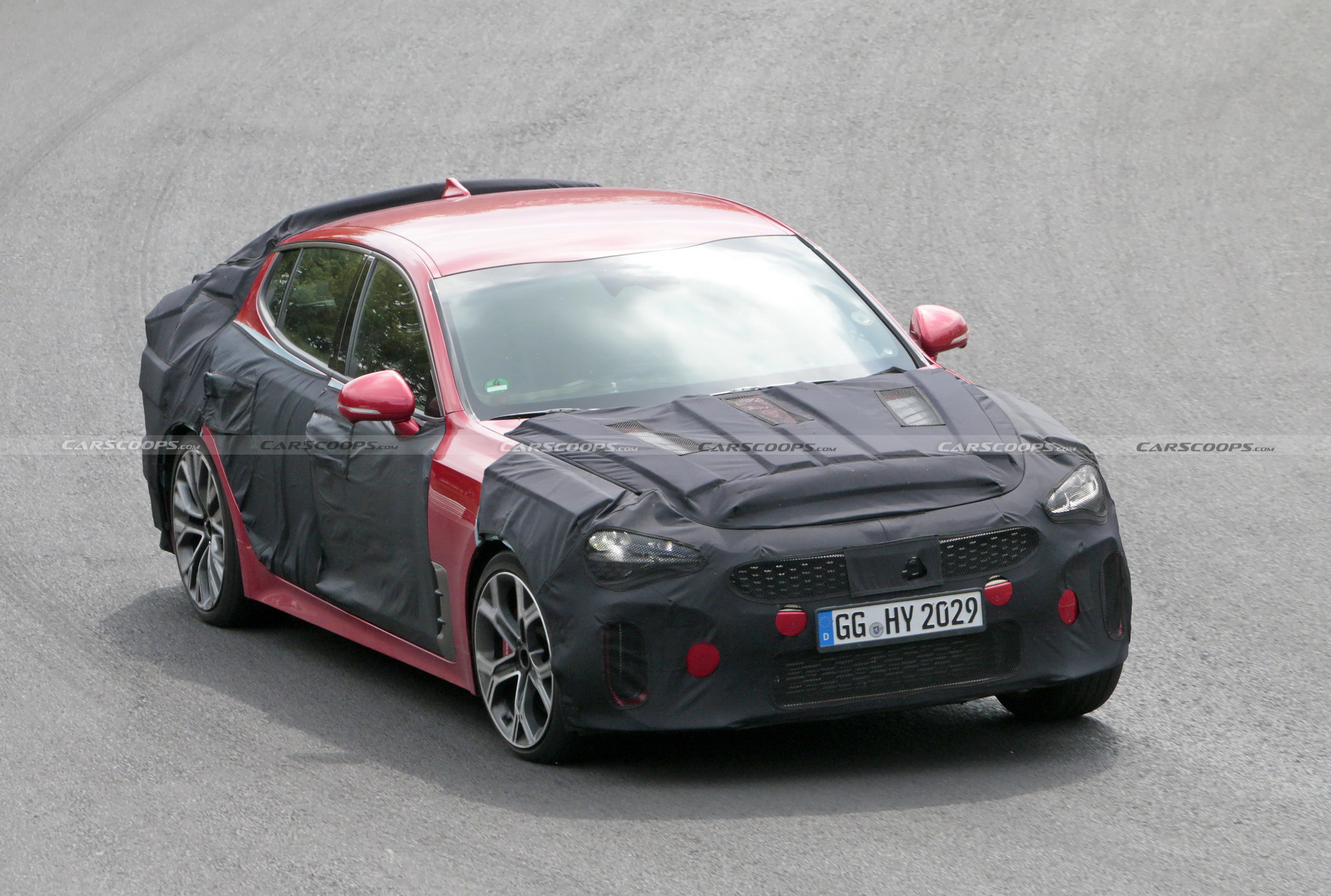 Kia’s Design Boss Says Facelifted Stinger Coming Soon, Will Look Even Sportier