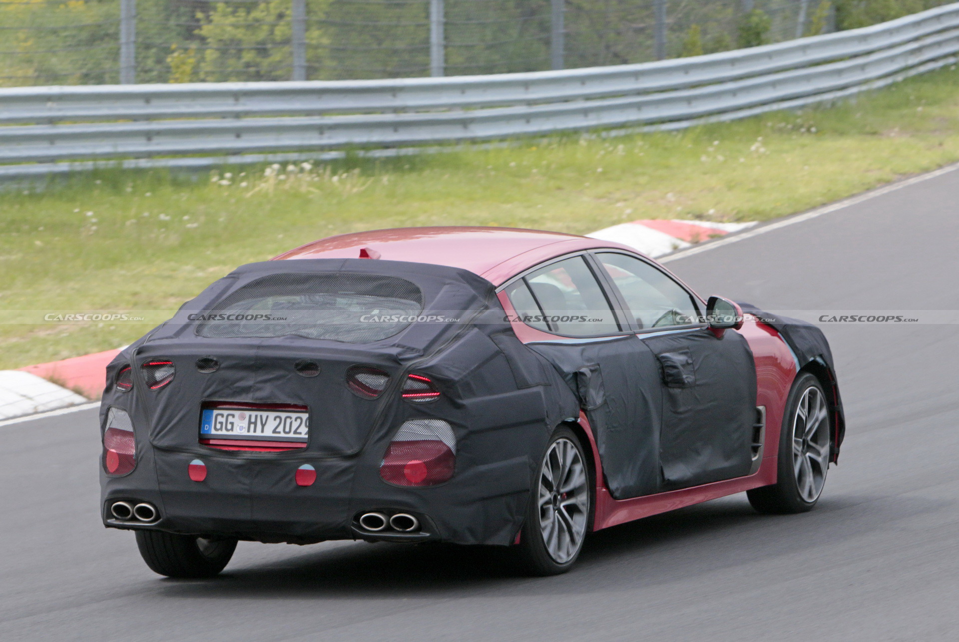 Kia’s Design Boss Says Facelifted Stinger Coming Soon, Will Look Even Sportier