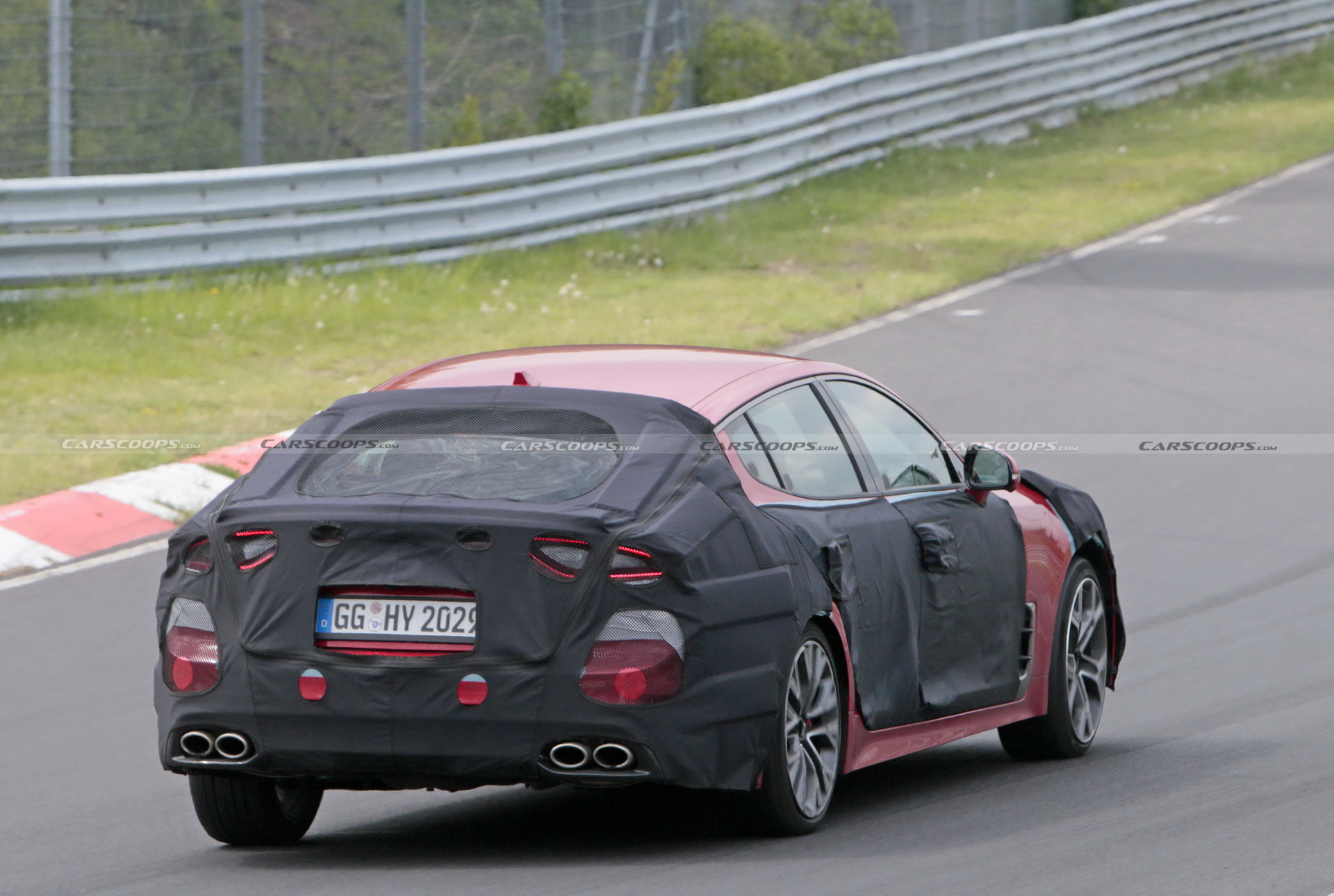 Kia’s Design Boss Says Facelifted Stinger Coming Soon, Will Look Even Sportier
