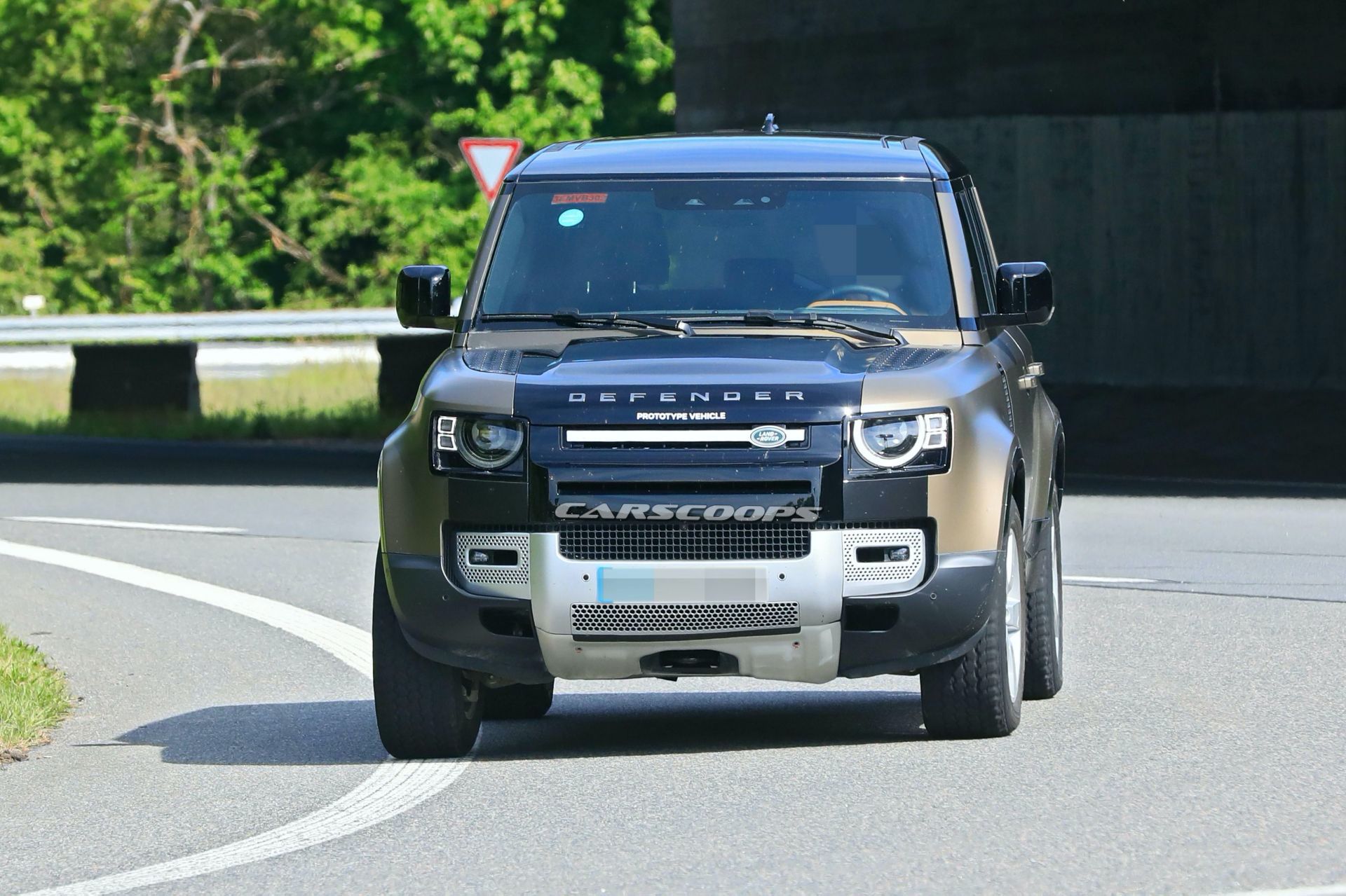 ‘Nuthin’ But A G Thang’: 2022 Land Rover Defender V8 Spied Undisguised As G63 Foe