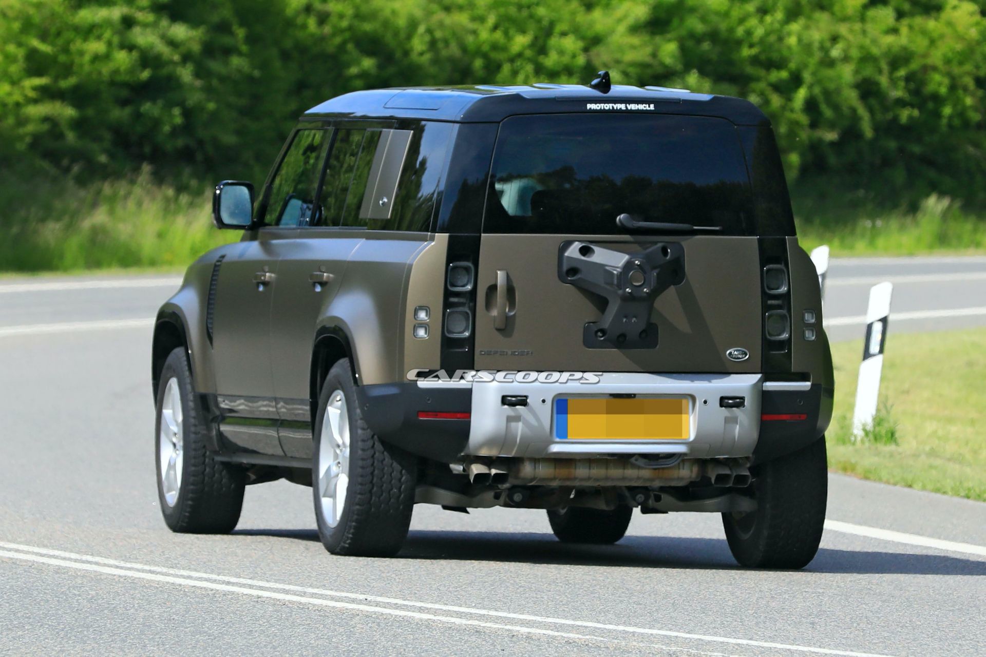 ‘Nuthin’ But A G Thang’: 2022 Land Rover Defender V8 Spied Undisguised As G63 Foe