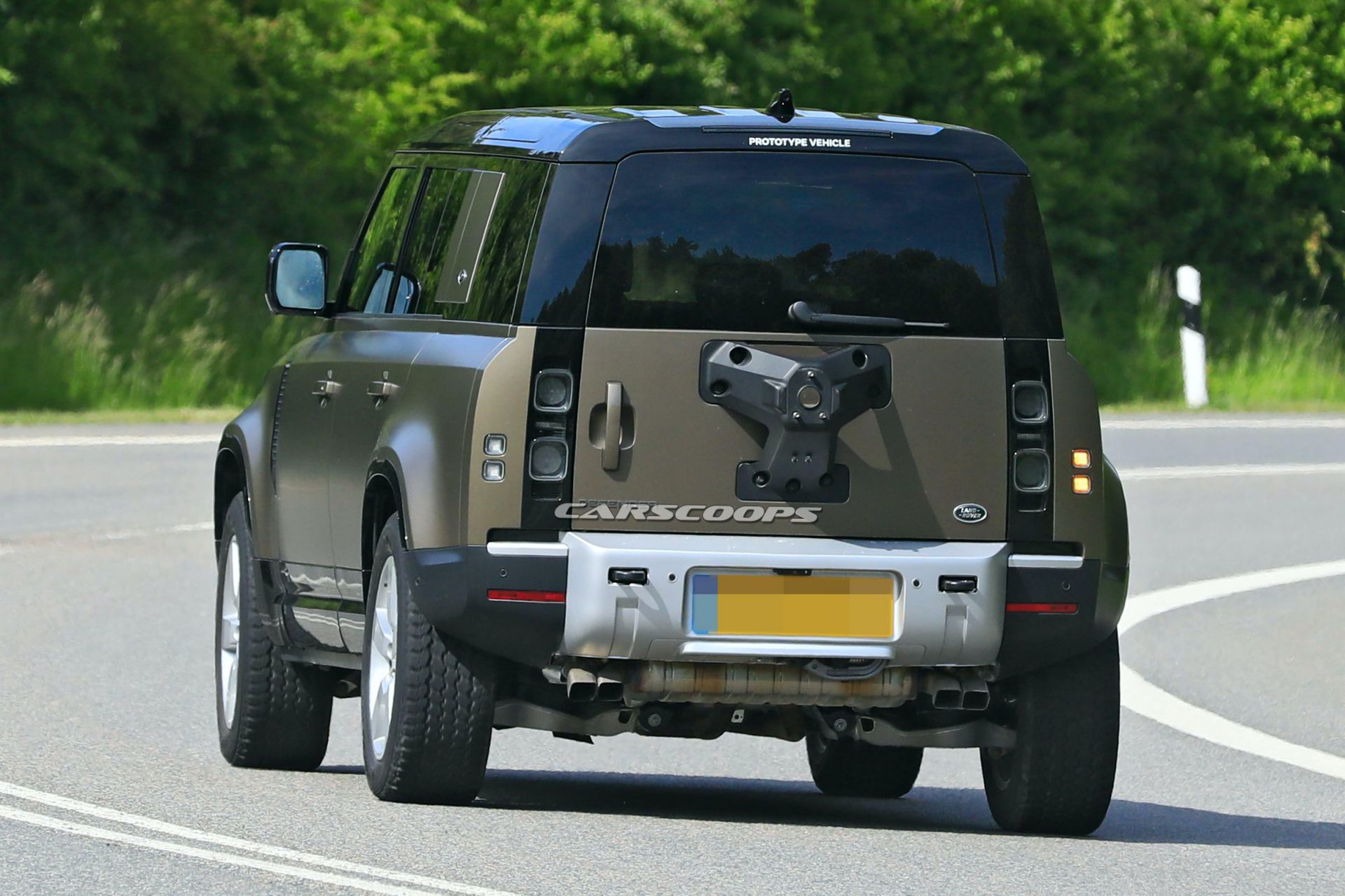 ‘Nuthin’ But A G Thang’: 2022 Land Rover Defender V8 Spied Undisguised As G63 Foe