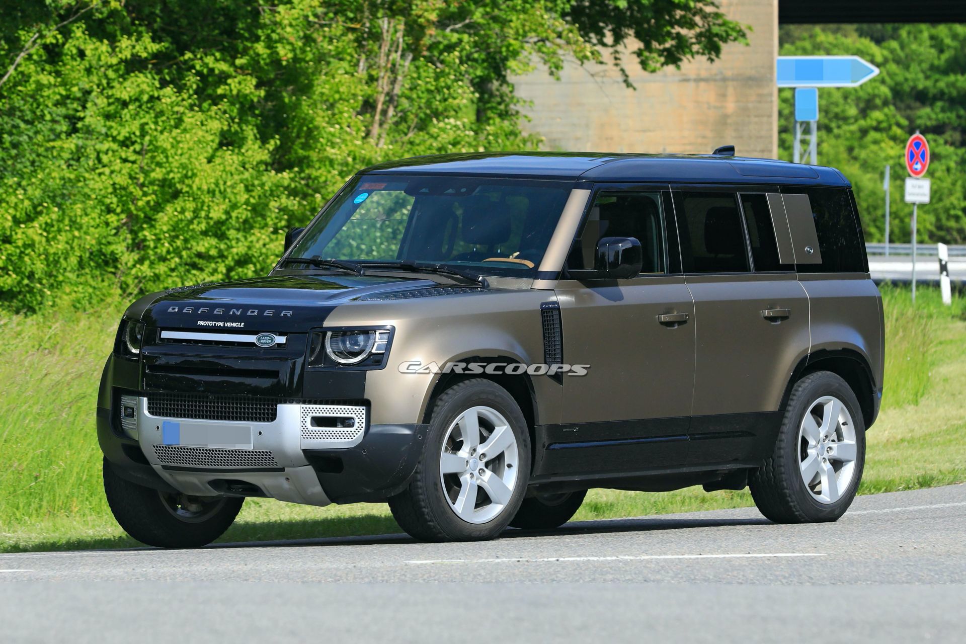 ‘Nuthin’ But A G Thang’: 2022 Land Rover Defender V8 Spied Undisguised As G63 Foe