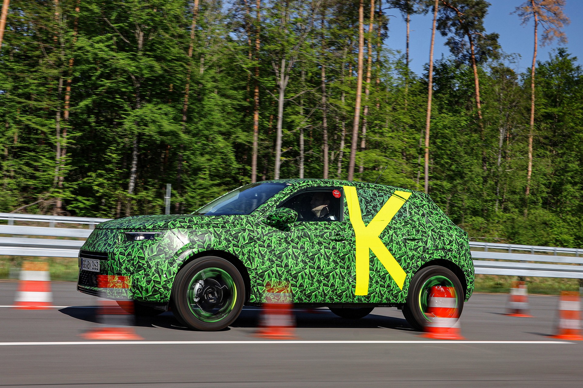 Opel Compares New Mokka To A German Supermodel, Reveals When Deliveries Start