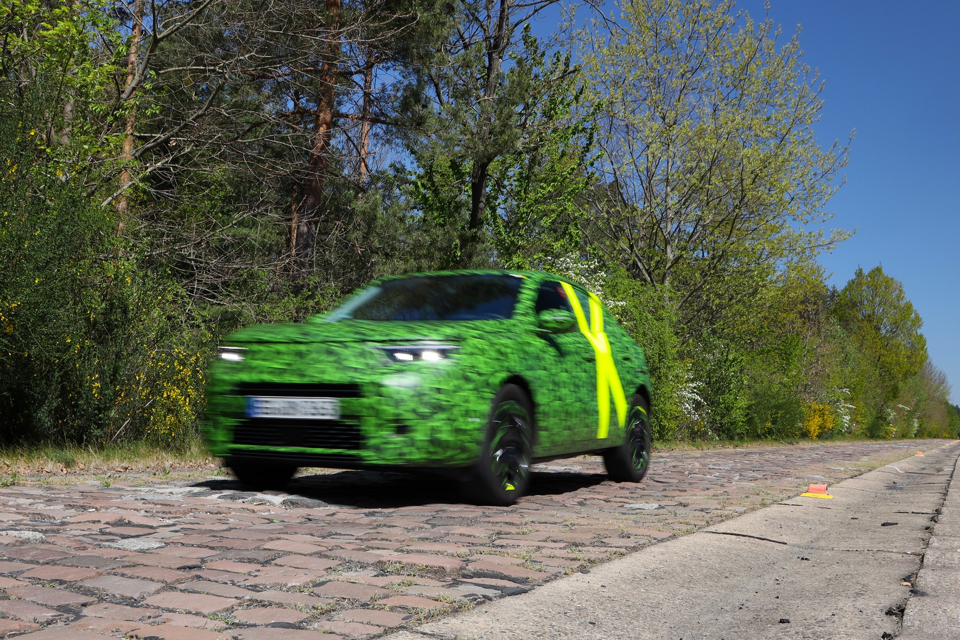 Opel Teases 2021 Mokka’s ‘Pure Panel’ High-Tech Cockpit
