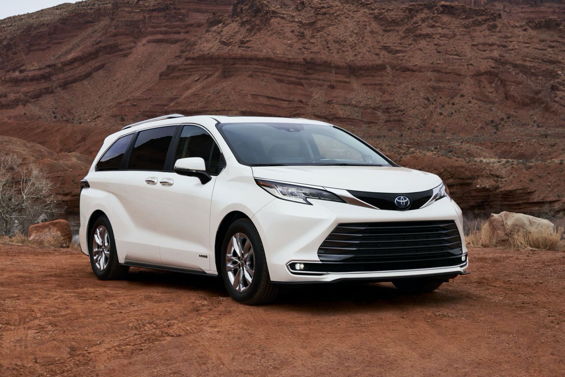 2021 Toyota Sienna Is All-New, All-Hybrid And As Cool As Minivans Get