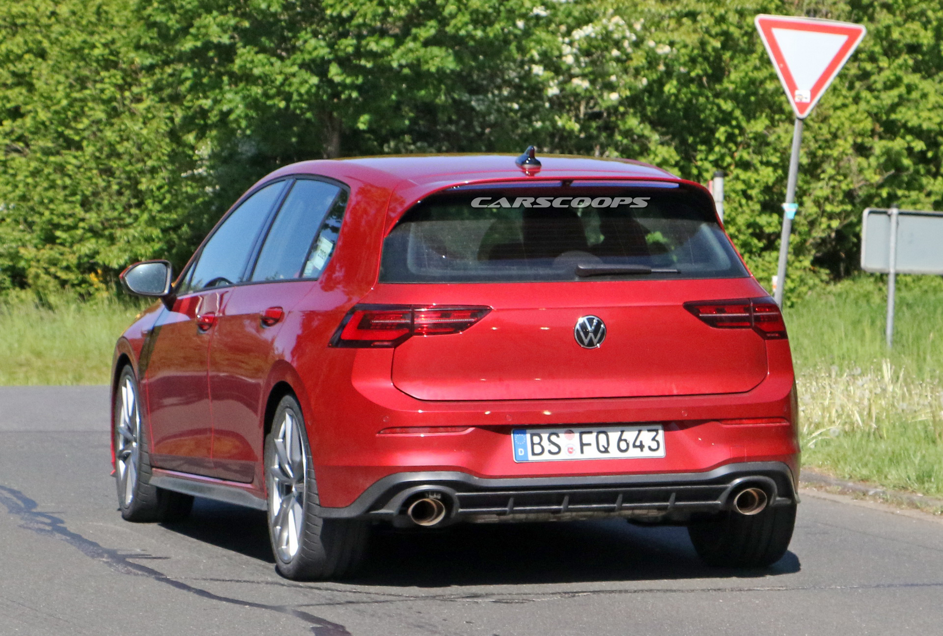 2021 VW Golf GTI TCR Is Coming To Bridge The Gap Between The GTI And R