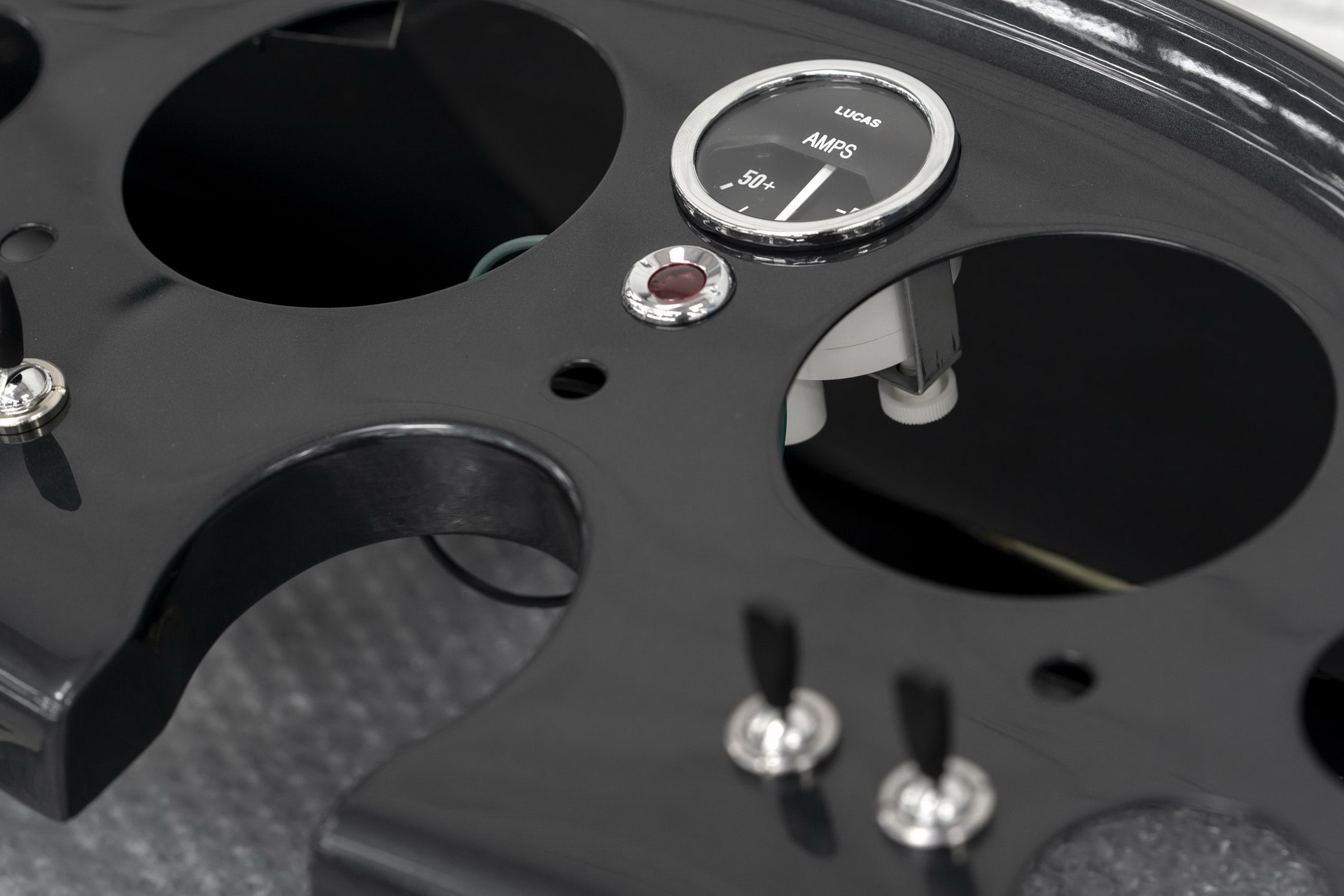 Aston Martin DB5 Goldfinger Continuation Back Into Production After 55-Year Hiatus