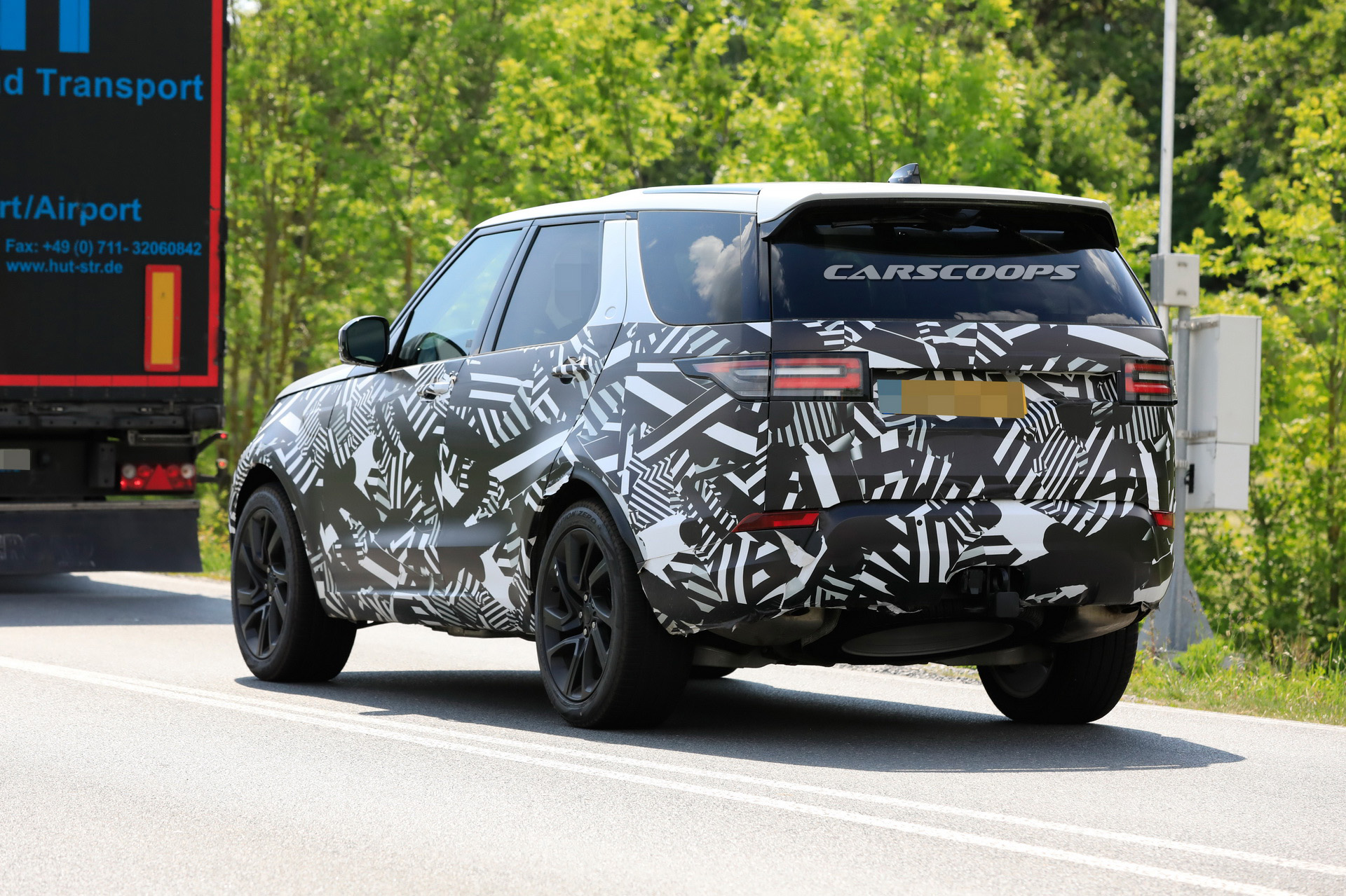 2021 Land Rover Discovery Coming With Updated Looks Which We Can’t Yet See