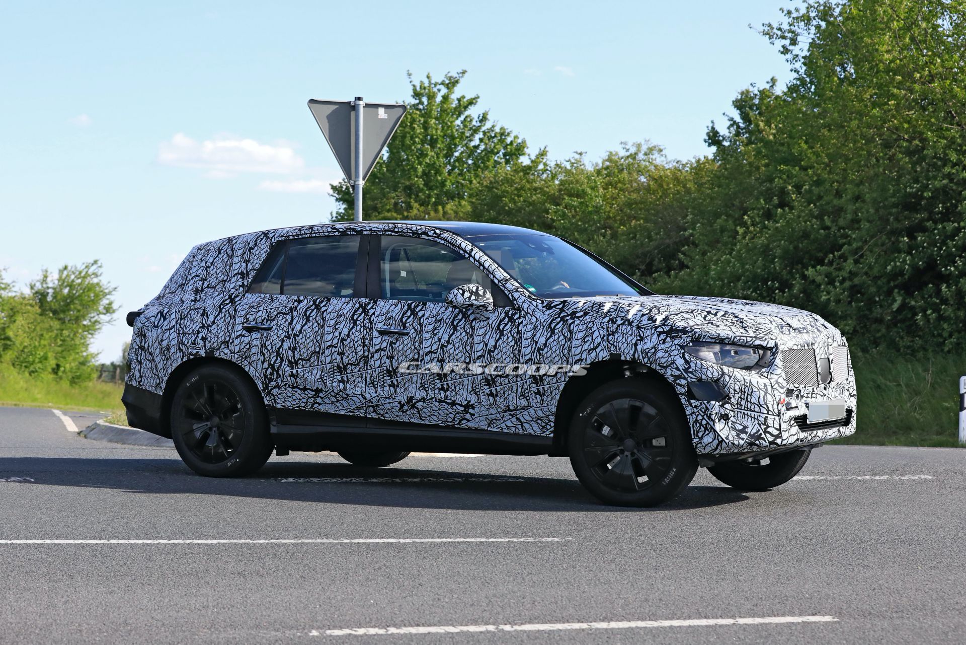 All-New 2022 Mercedes GLC Looks Longer And Flatter In First Spy Shots