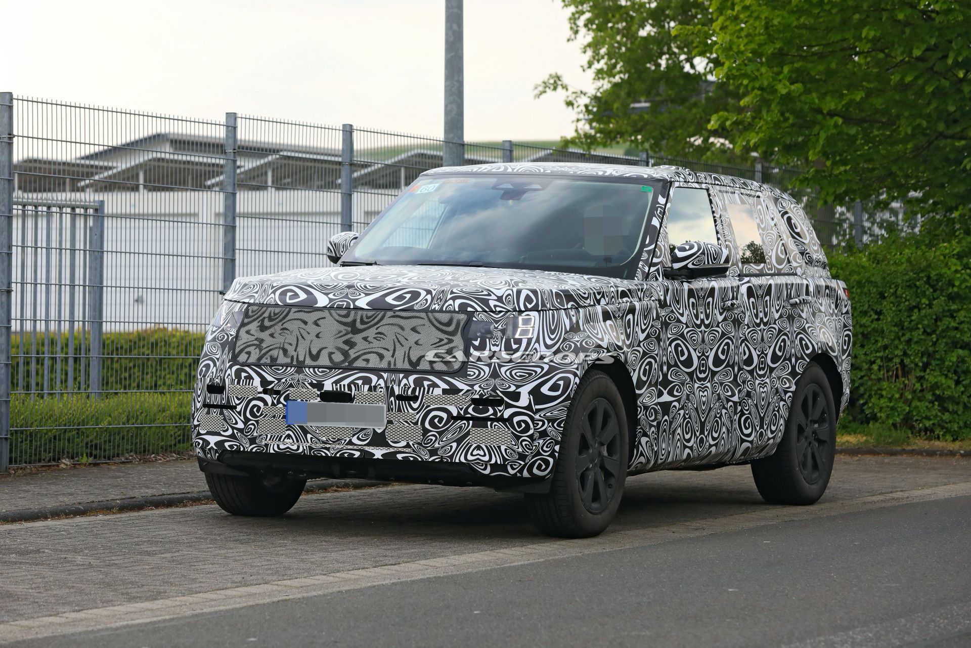 Get An Up-Close Look At The 2022 Range Rover Flagship Luxury SUV