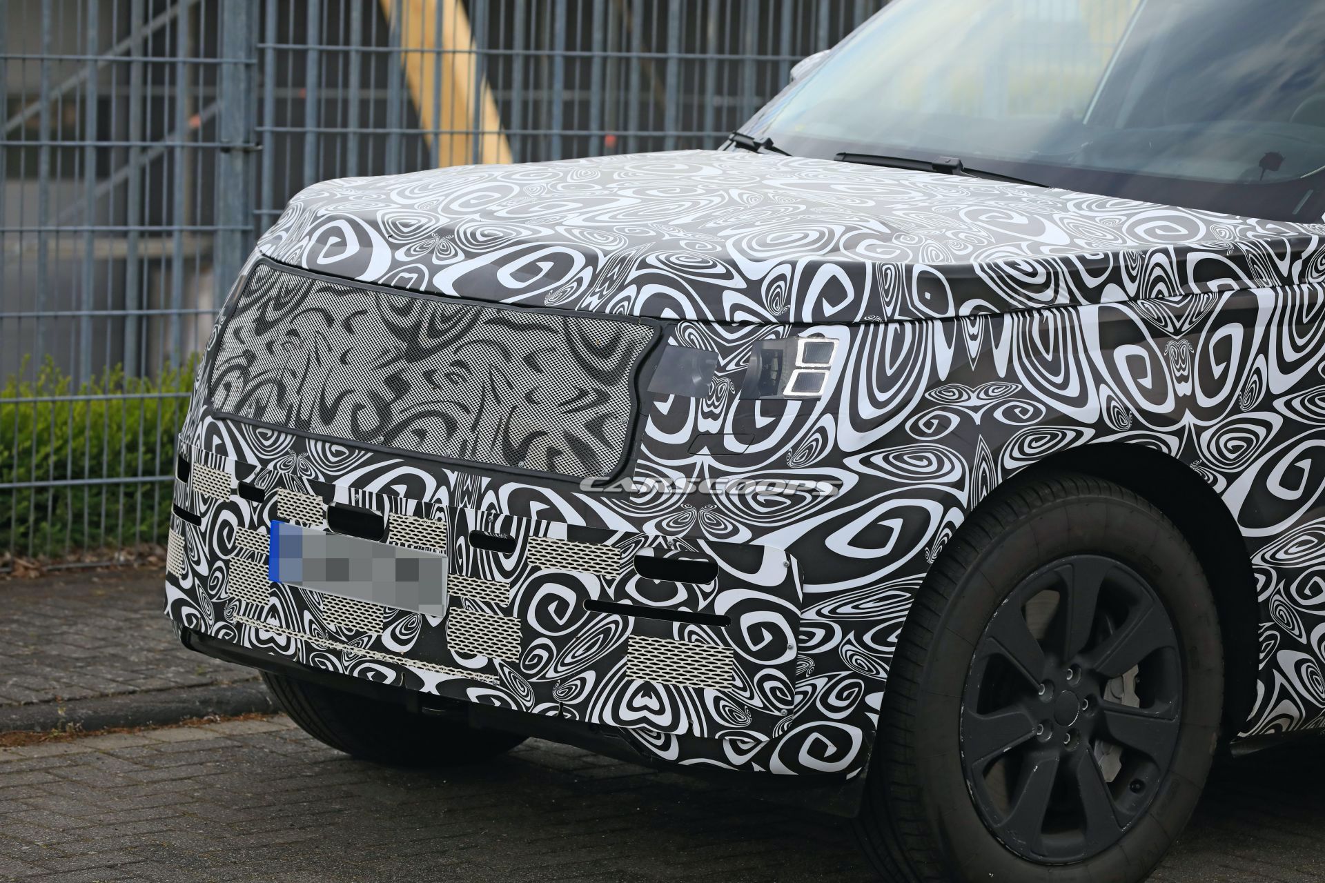 Get An Up-Close Look At The 2022 Range Rover Flagship Luxury SUV