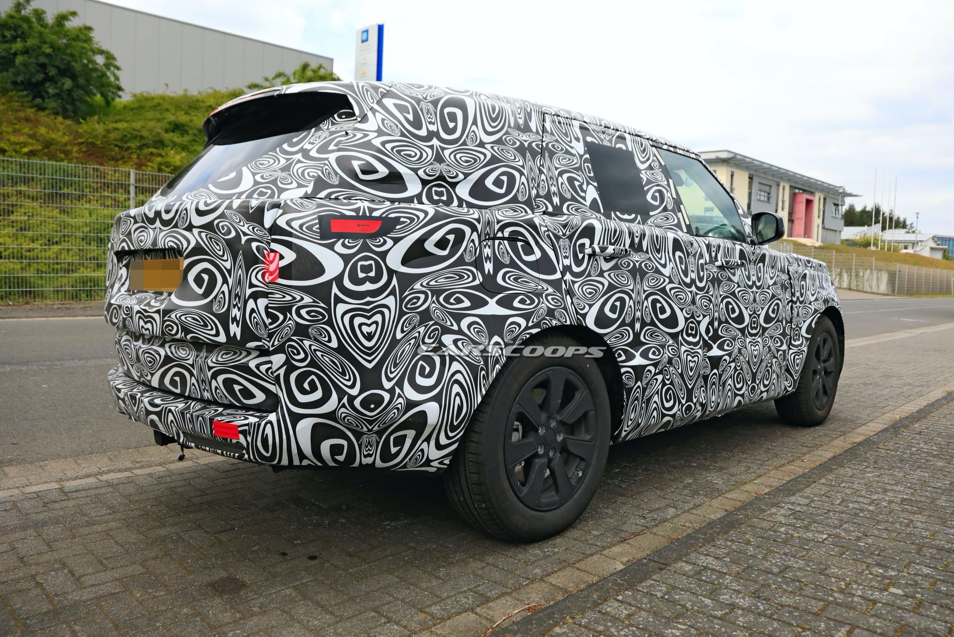 Get An Up-Close Look At The 2022 Range Rover Flagship Luxury SUV