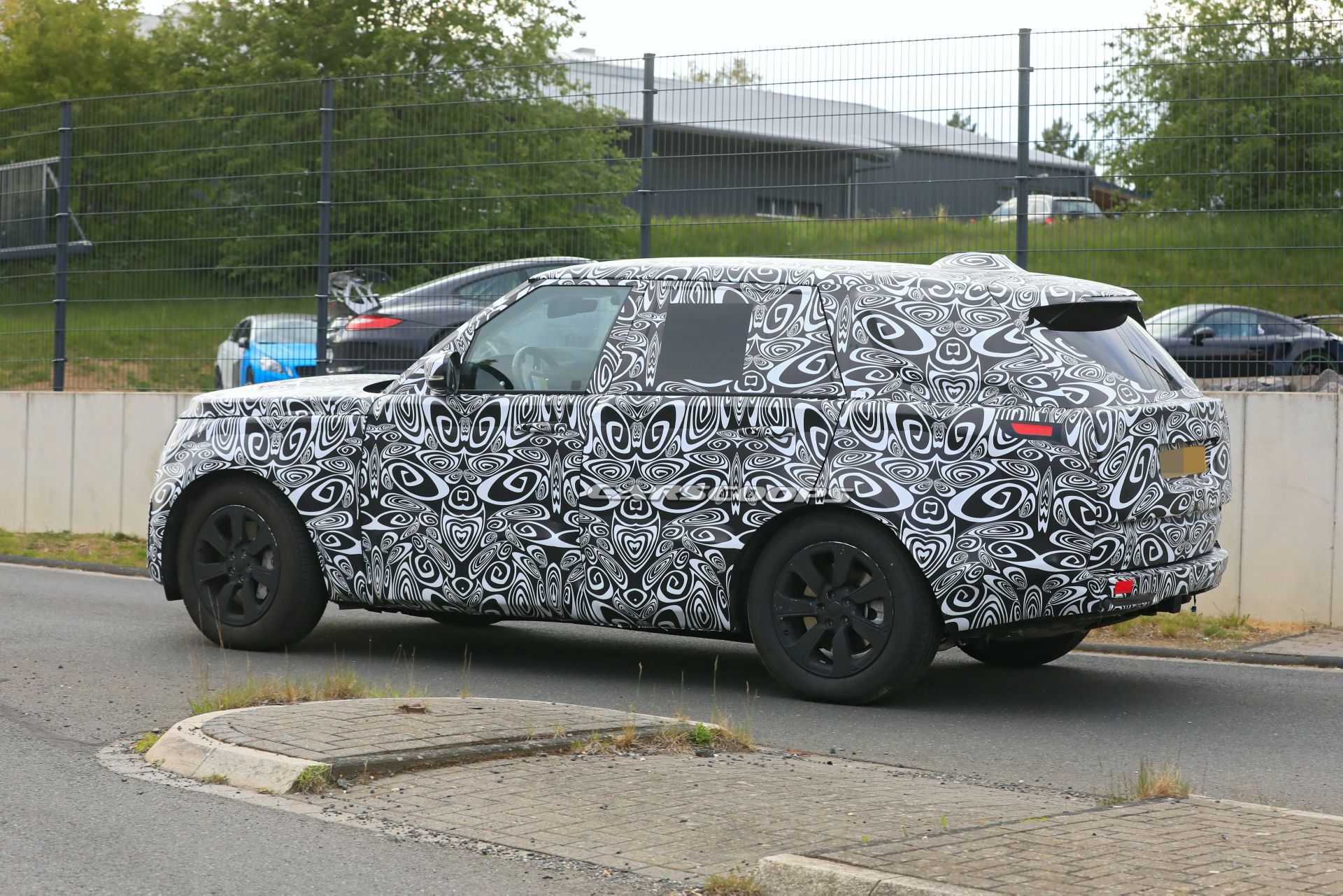Get An Up-Close Look At The 2022 Range Rover Flagship Luxury SUV