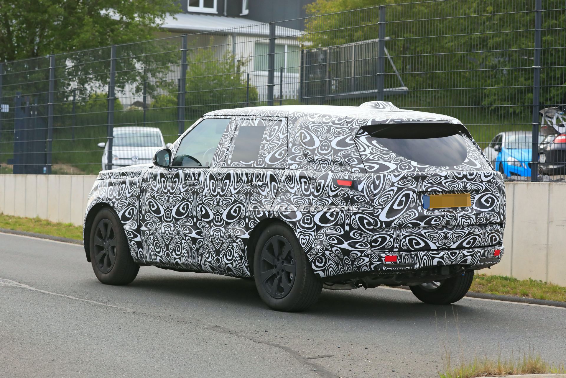 Get An Up-Close Look At The 2022 Range Rover Flagship Luxury SUV