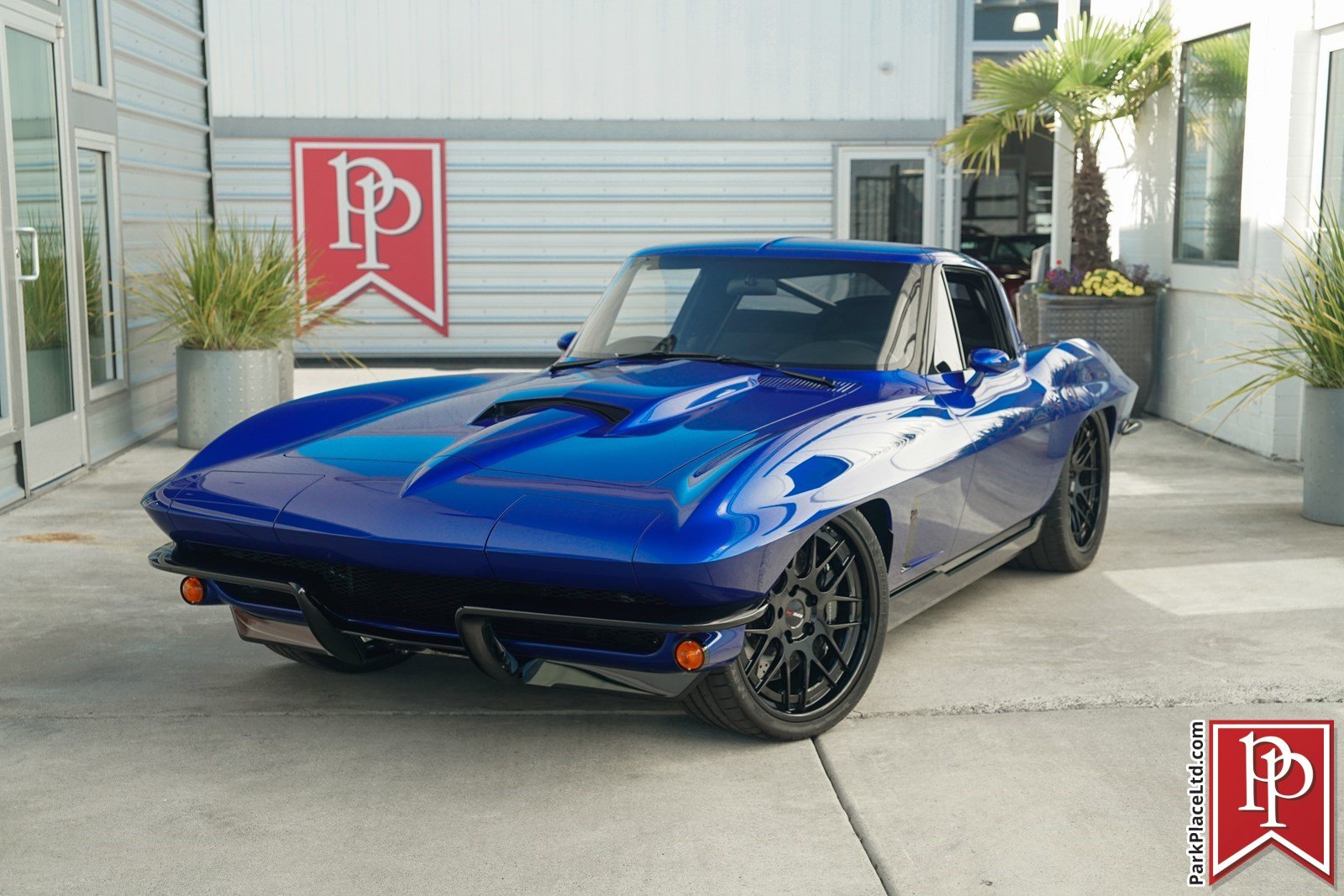 For $600K, You Could Buy 10 Corvette C8s Or This 1963 Corvette Split-Window Restomod