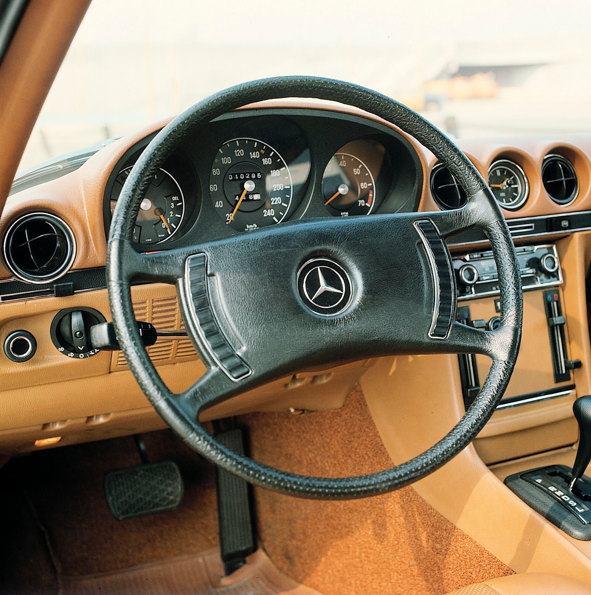 Mercedes Gets All Touchy-Feely About 2021 E-Class’ New Smart Capacitive Steering Wheel