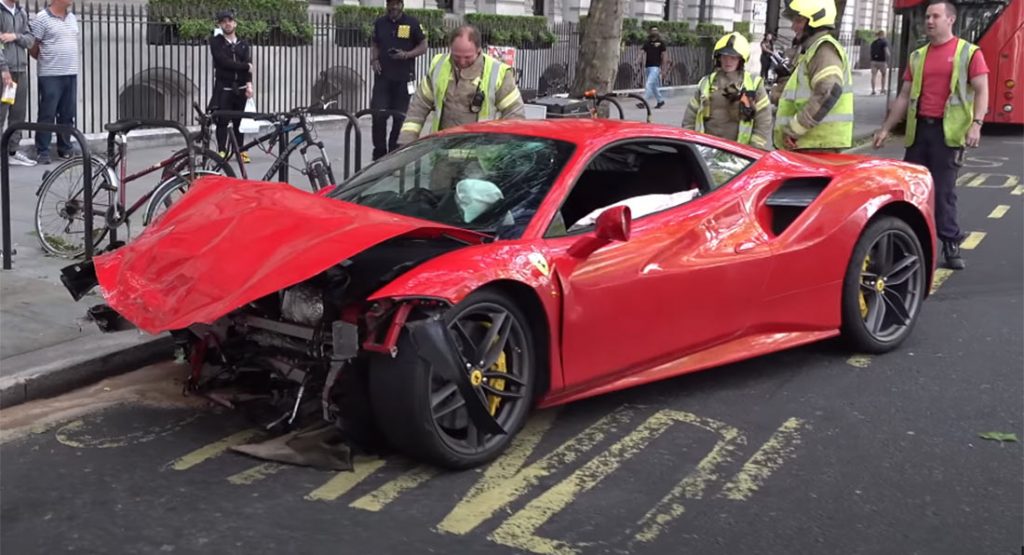 Ferrari 488 GTB Ruined After Slamming Into A Bus In London