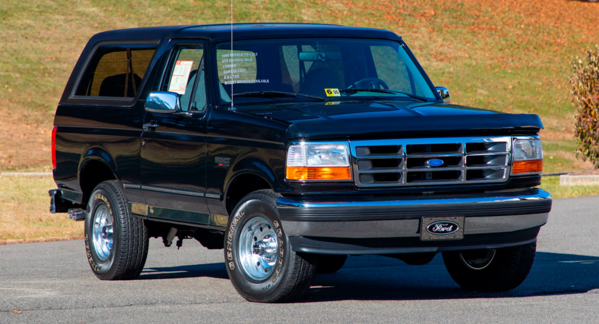 This 1995 Ford Bronco XLT With Just 457 Miles Is As New As ...