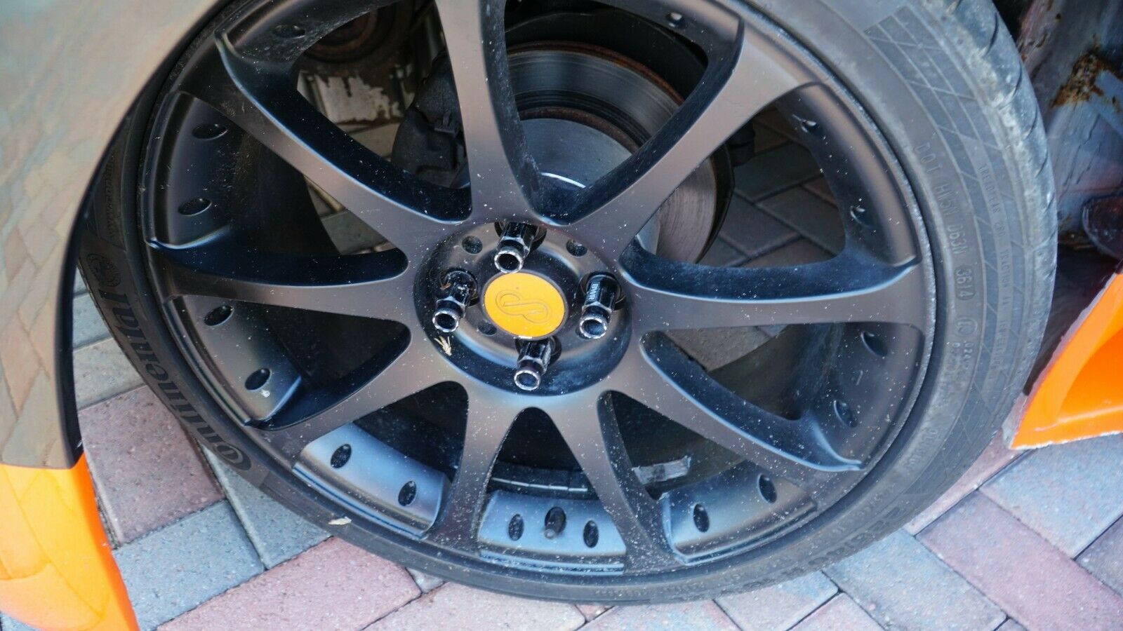 Meet The Civic Gatti, A Honda Cosplaying As A Bugatti Veyron