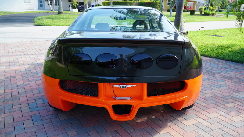 Meet The Civic Gatti, A Honda Cosplaying As A Bugatti Veyron