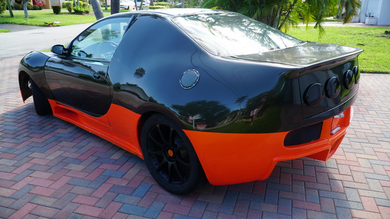 Meet The Civic Gatti, A Honda Cosplaying As A Bugatti Veyron