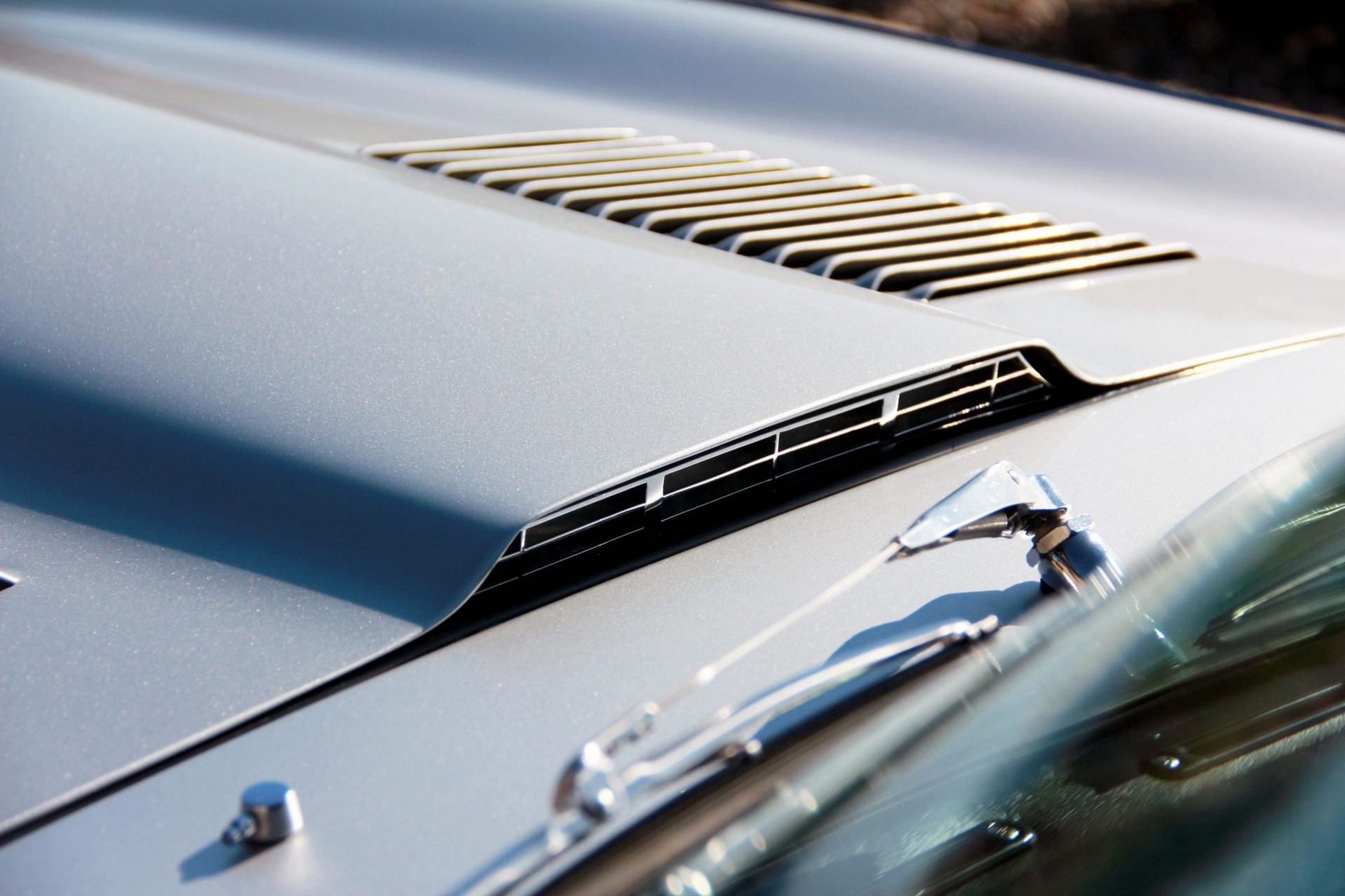 Dope Or Nope? ’64 Jaguar E-Type Restomod With A Ford 5.0 V8 Engine Swap