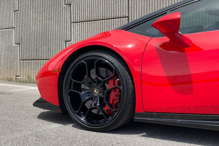 Would You Spend $130,000 For ‘World’s Highest Mileage’ Lamborghini Huracan With 188,000 Miles?