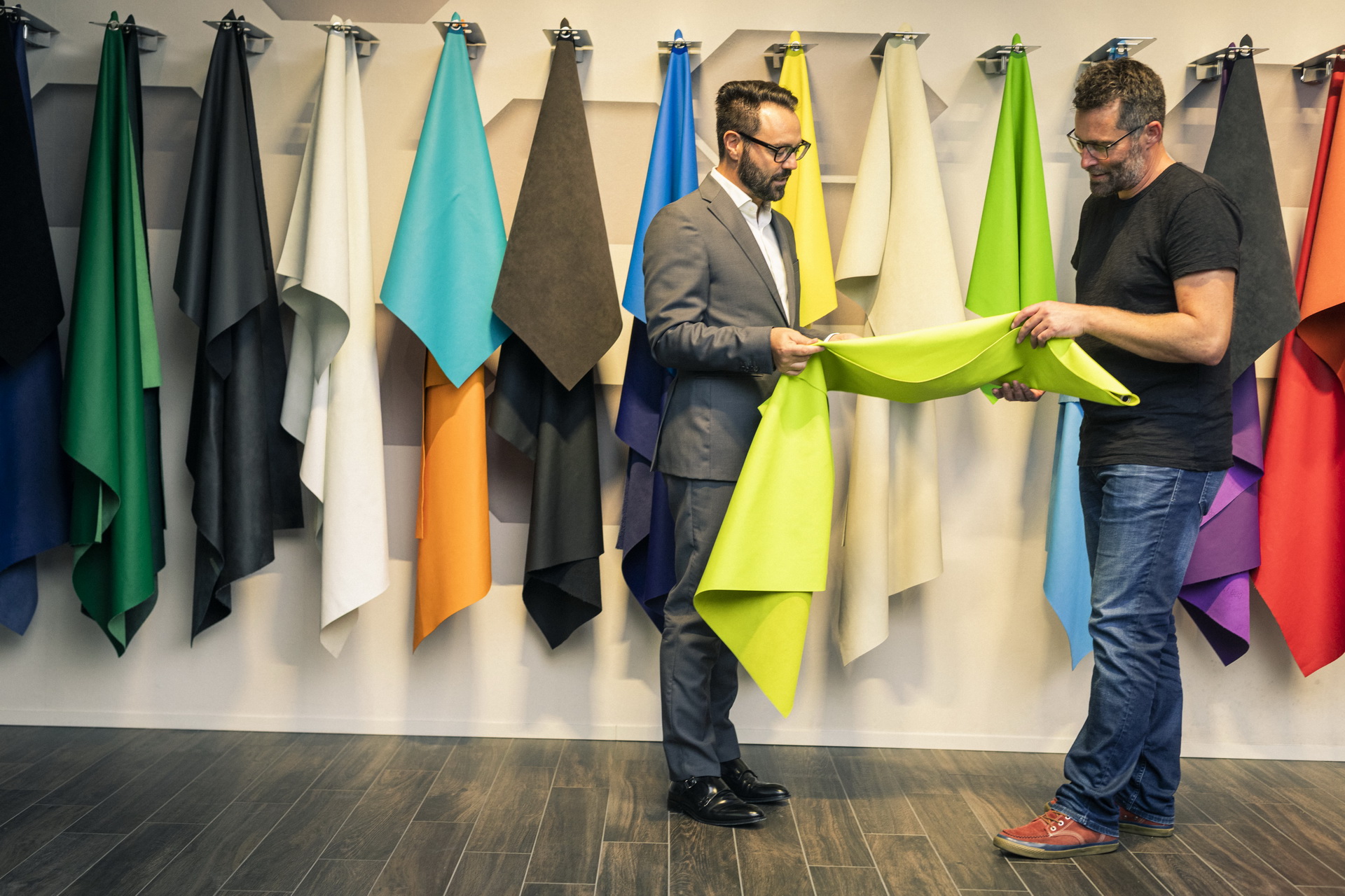 LEGO Technic Lamborghini Sian FKP 37 Is A 3,696 (Master)Piece 1:8 Scale Model