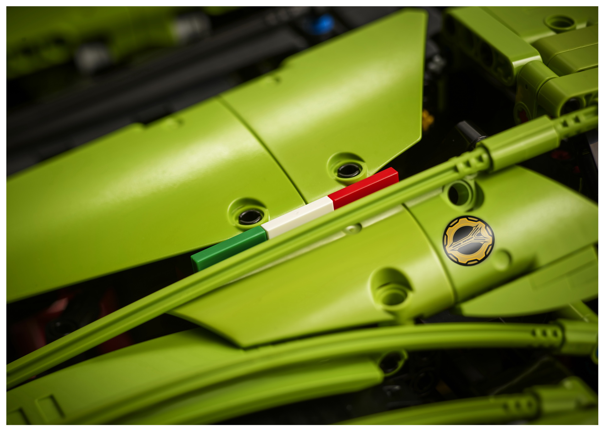 LEGO Technic Lamborghini Sian FKP 37 Is A 3,696 (Master)Piece 1:8 Scale Model