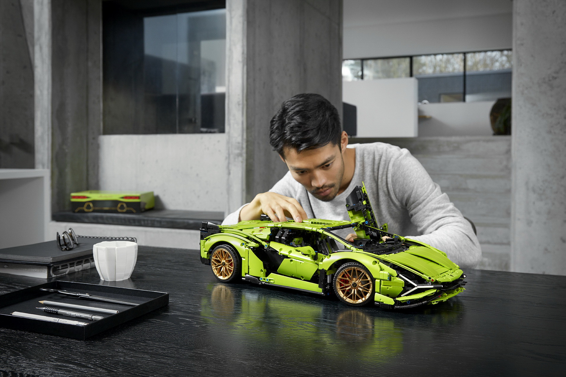 LEGO Technic Lamborghini Sian FKP 37 Is A 3,696 (Master)Piece 1:8 Scale Model