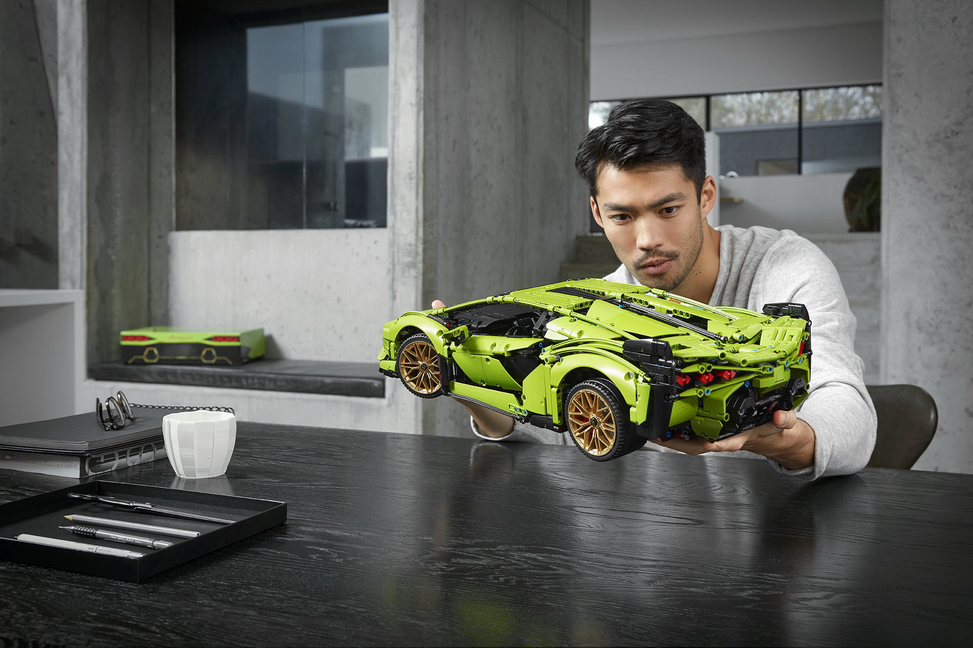 LEGO Technic Lamborghini Sian FKP 37 Is A 3,696 (Master)Piece 1:8 Scale Model