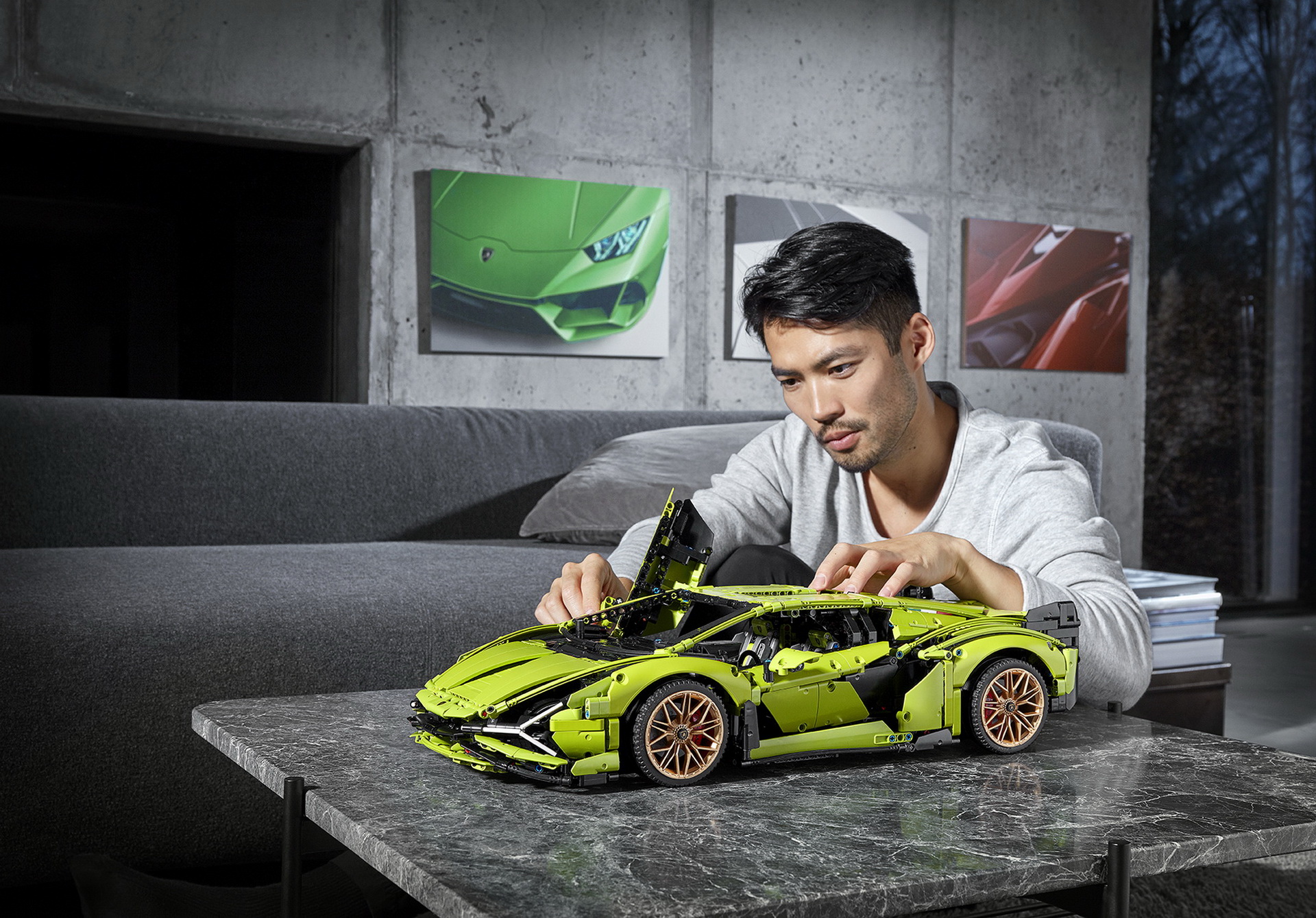 LEGO Technic Lamborghini Sian FKP 37 Is A 3,696 (Master)Piece 1:8 Scale Model