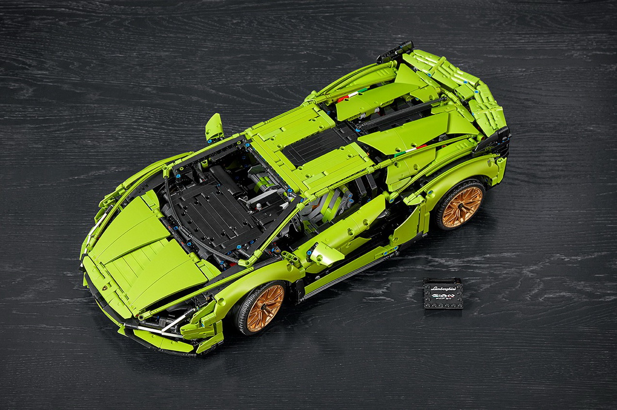 LEGO Technic Lamborghini Sian FKP 37 Is A 3,696 (Master)Piece 1:8 Scale Model