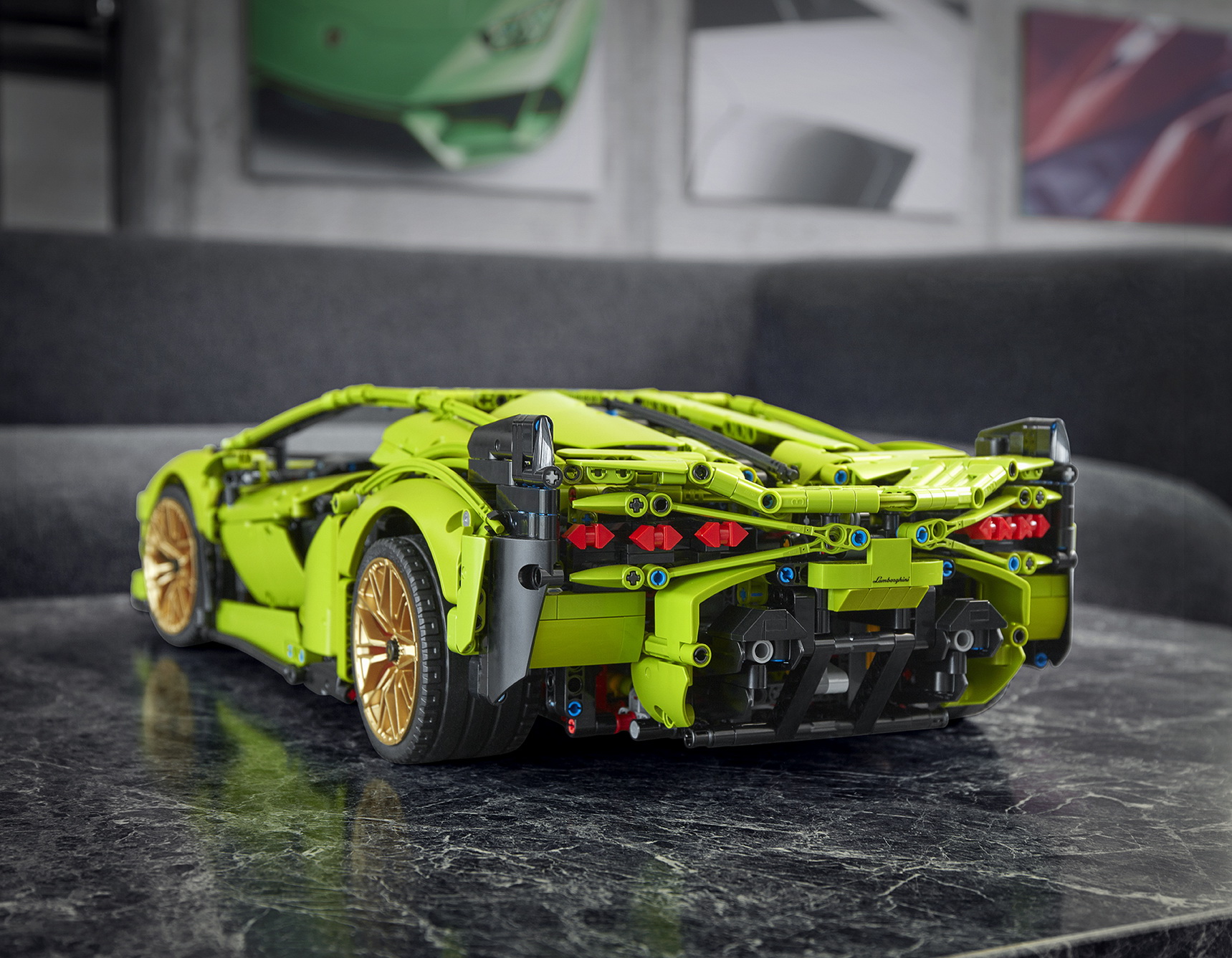 LEGO Technic Lamborghini Sian FKP 37 Is A 3,696 (Master)Piece 1:8 Scale Model