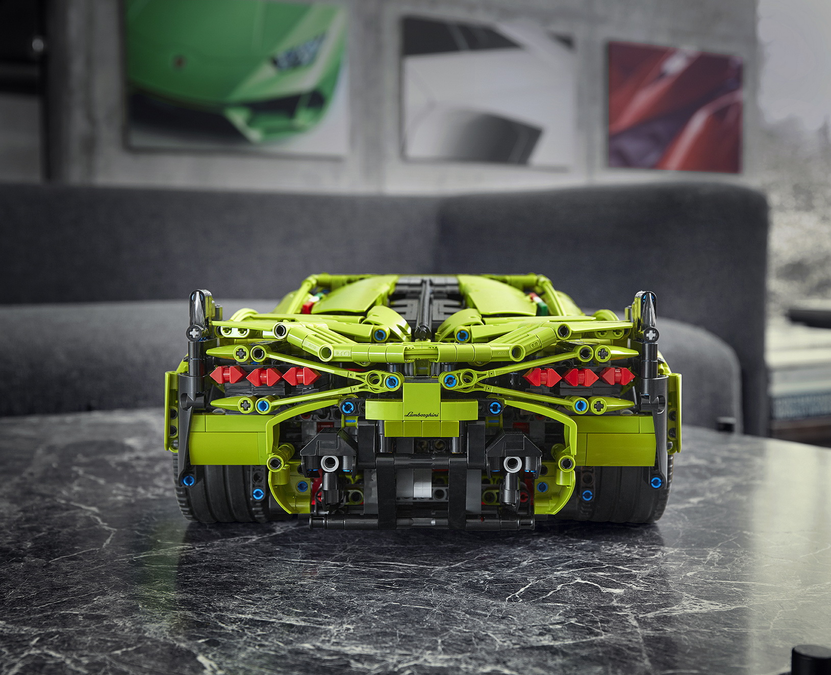LEGO Technic Lamborghini Sian FKP 37 Is A 3,696 (Master)Piece 1:8 Scale Model