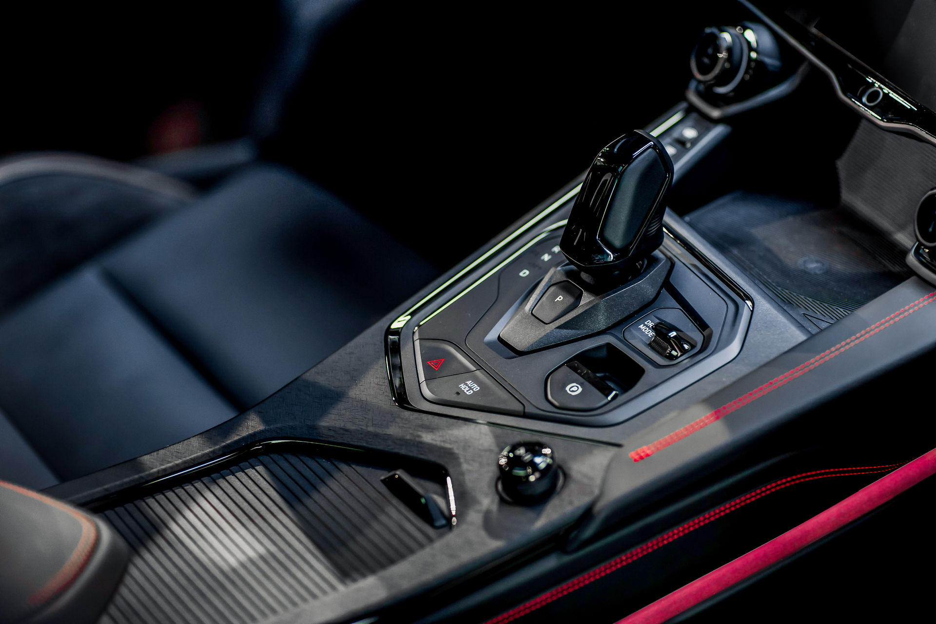 Lynk & Co 05 Limited Edition Stands Out While Looking Stealthy