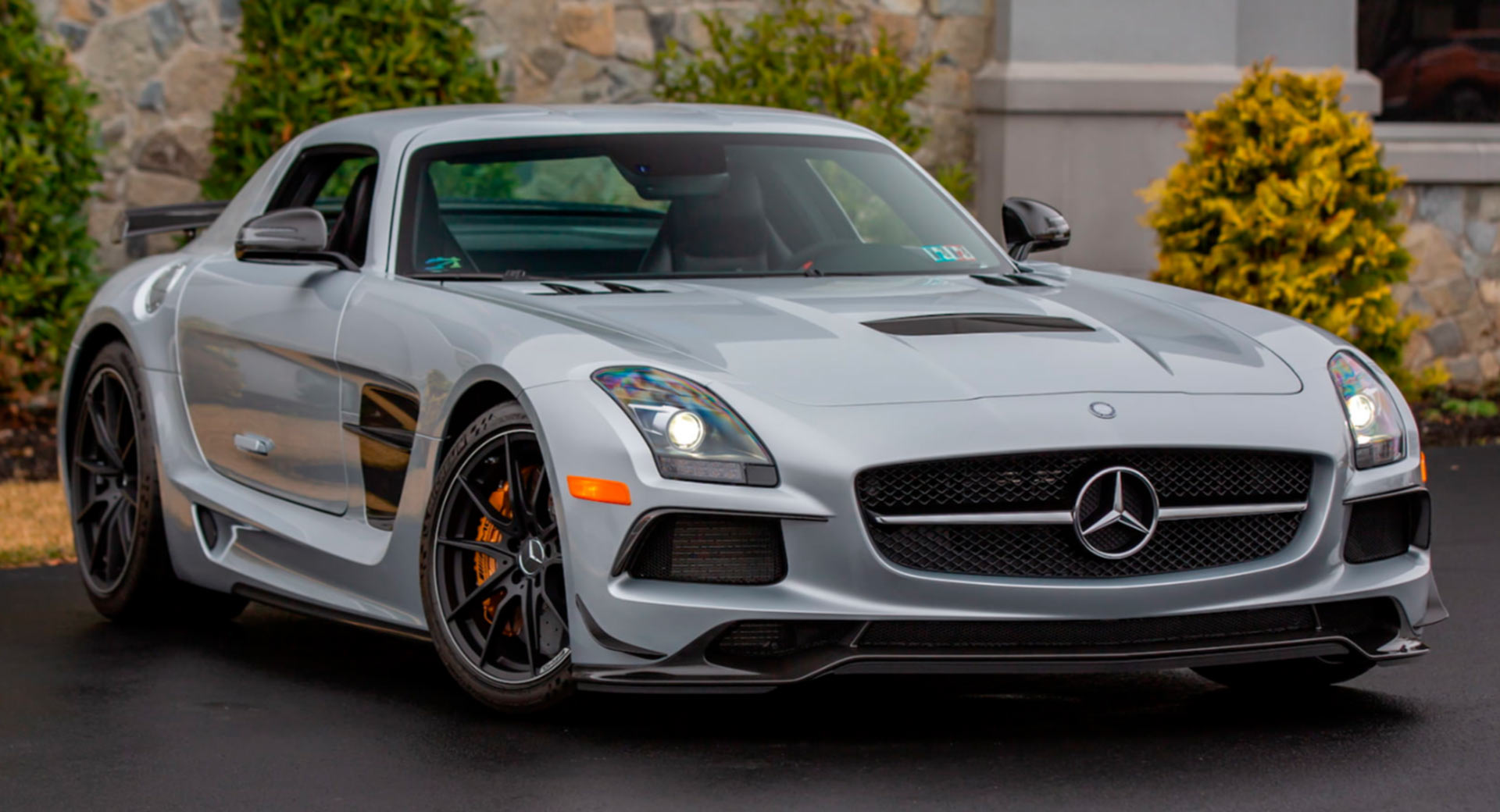 Property Developer’s Sweet Supercar Collection That’s For Sale Includes A Six-Speed Manual 599 GTB