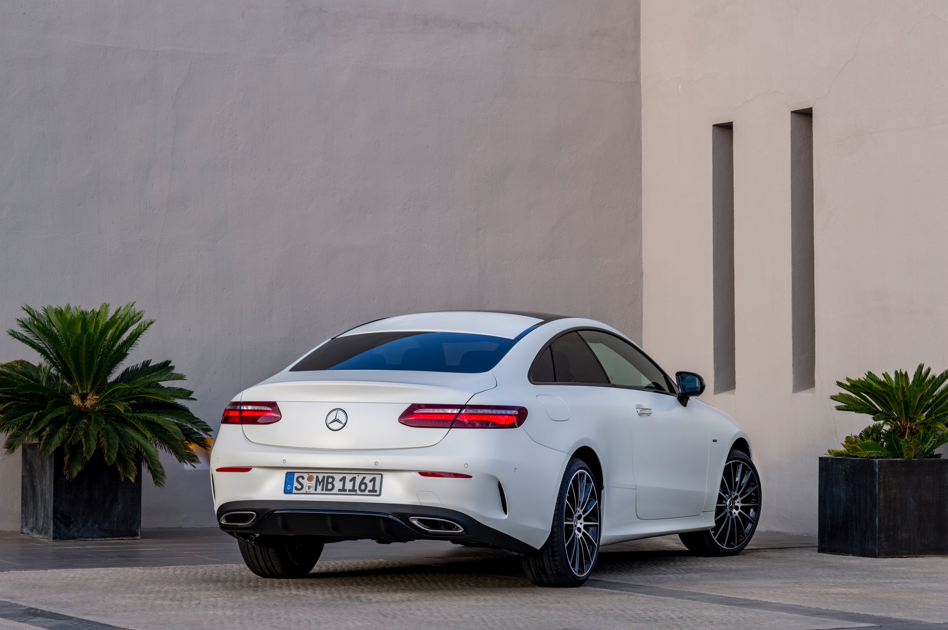 More Than 50 Years Of Mercedes-Benz E-Class Coupes And Cabriolets; Which One’s Your Favorite?