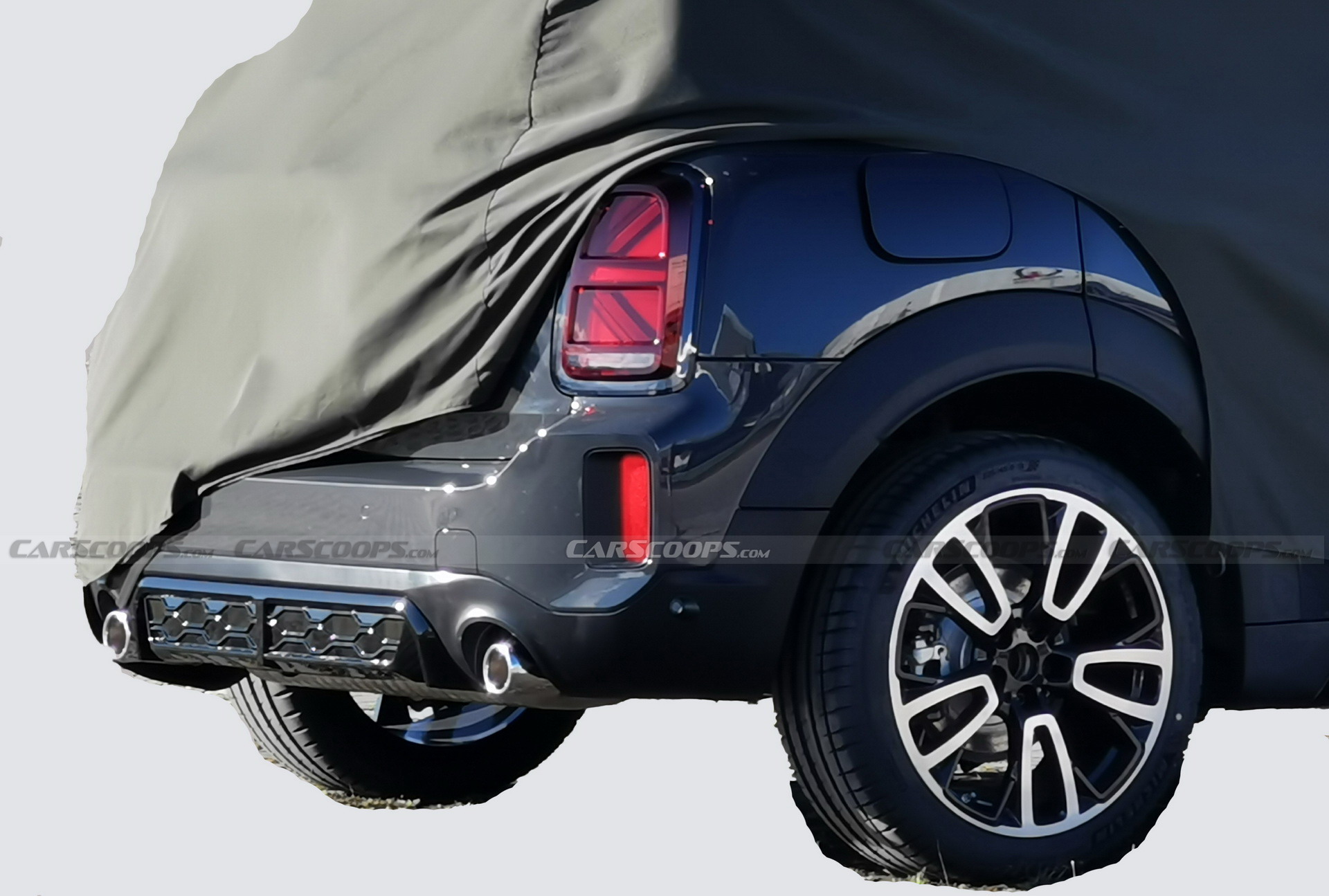 2021 MINI Countryman Shows Familiar Looking Skin And New Digital Instrument Cluster