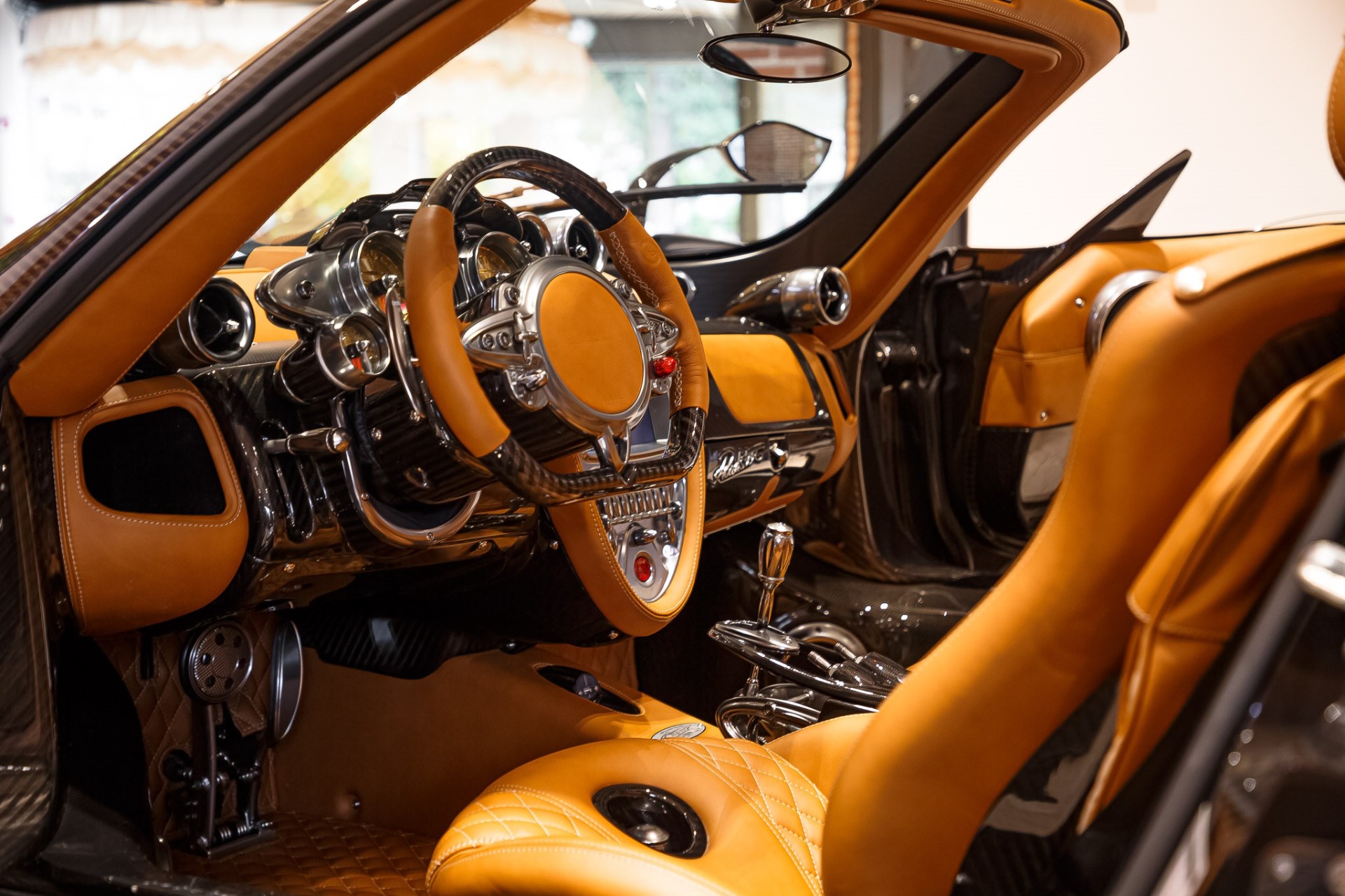 Stimulate The Economy With This Gorgeous Carbon Fiber Pagani Huayra Roadster